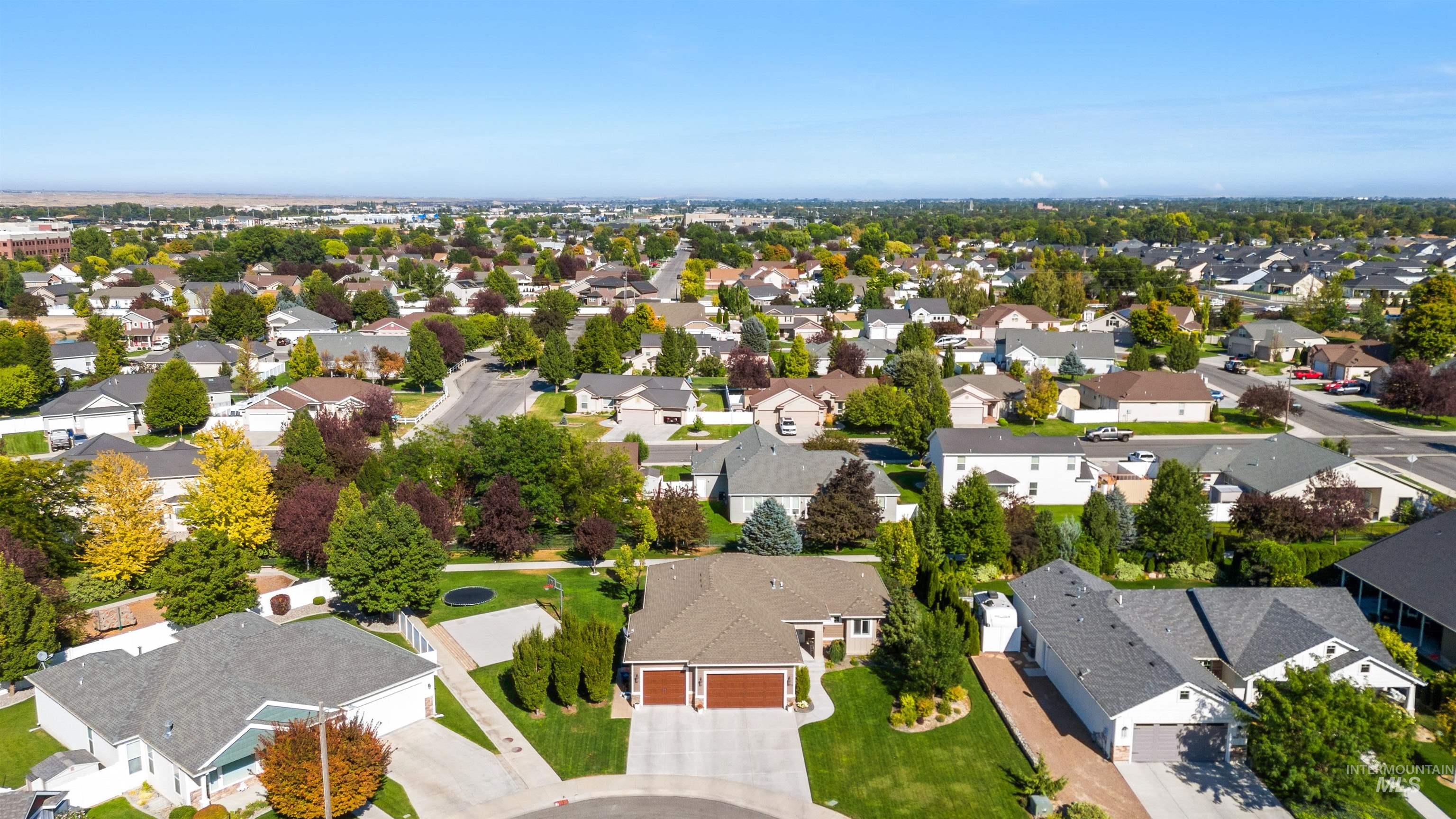 1378 Misty Meadows Ct, Twin Falls, Idaho 83301, 6 Bedrooms, 3 Bathrooms, Residential For Sale, Price $569,000, 98959165