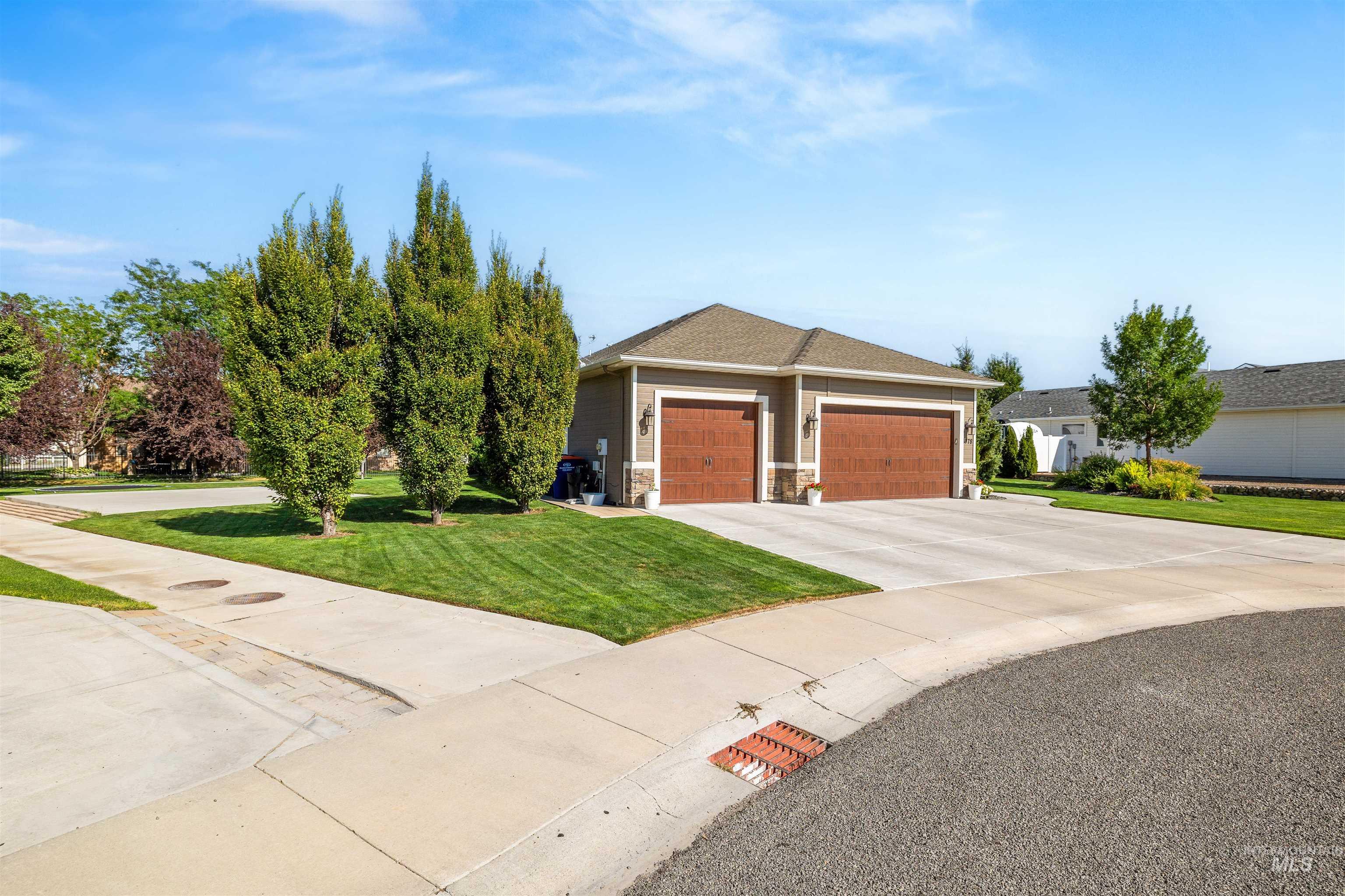 1378 Misty Meadows Ct, Twin Falls, Idaho 83301, 6 Bedrooms, 3 Bathrooms, Residential For Sale, Price $569,000, 98959165