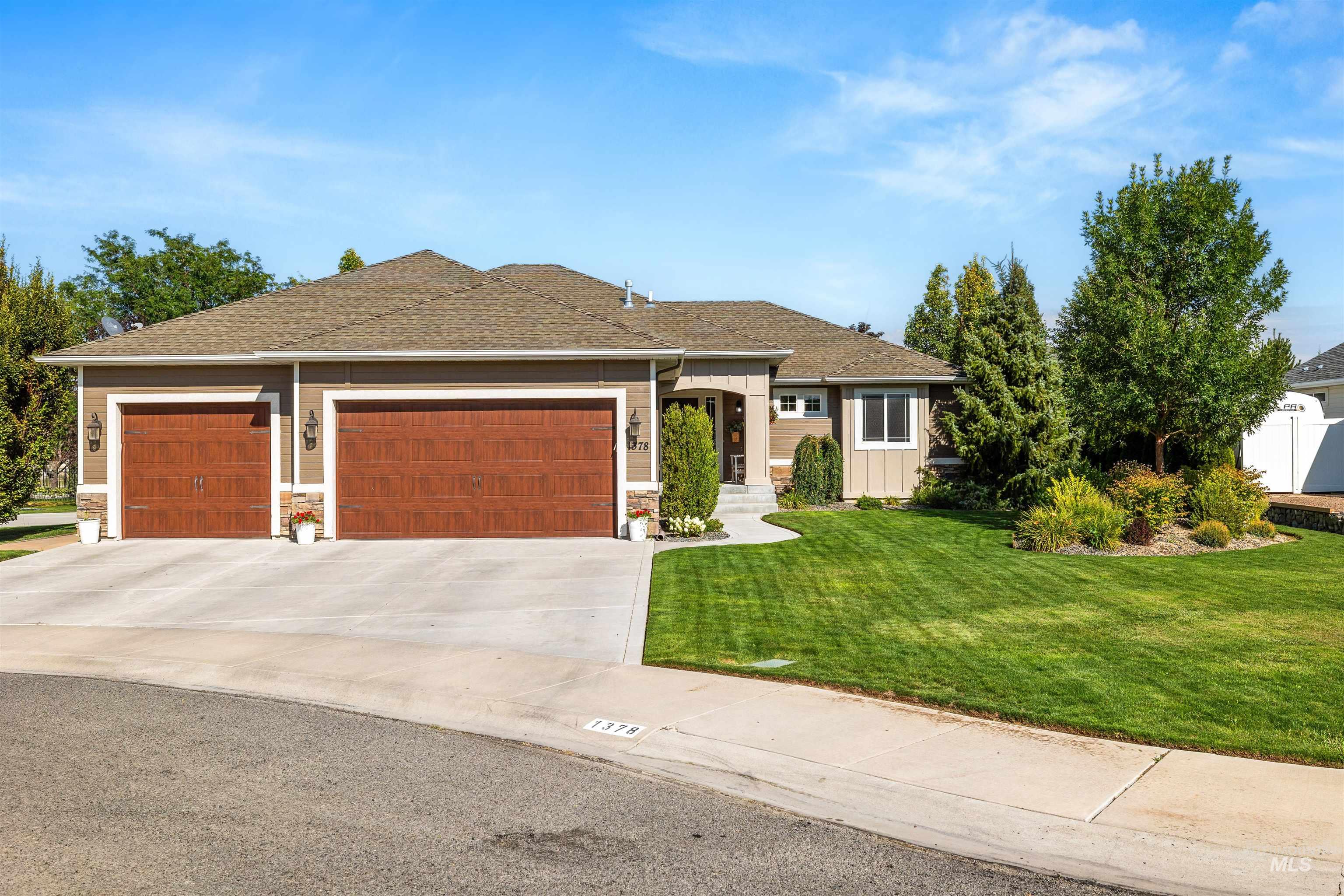 1378 Misty Meadows Ct, Twin Falls, Idaho 83301, 6 Bedrooms, 3 Bathrooms, Residential For Sale, Price $569,000, 98959165