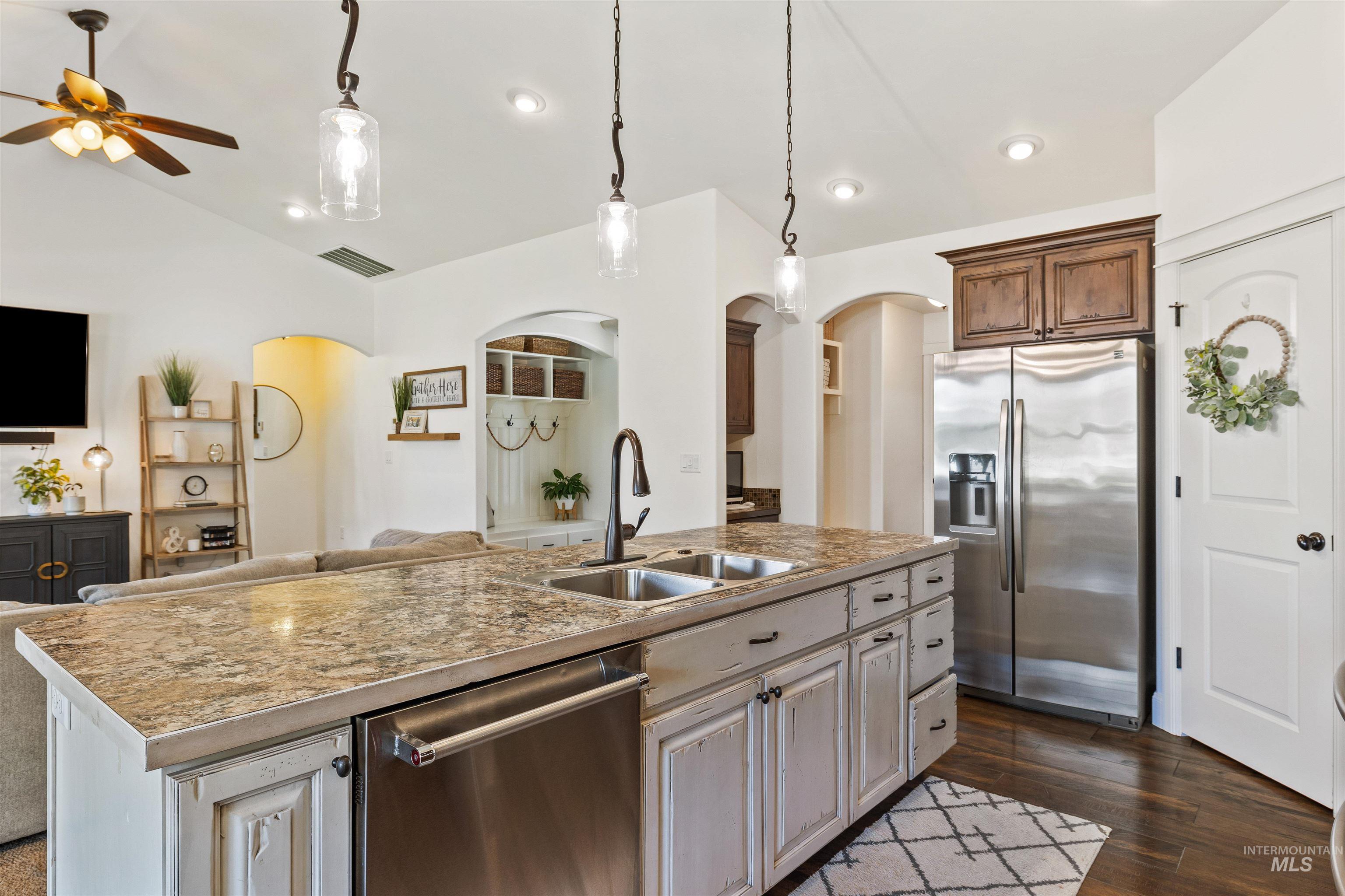 1378 Misty Meadows Ct, Twin Falls, Idaho 83301, 6 Bedrooms, 3 Bathrooms, Residential For Sale, Price $569,000, 98959165