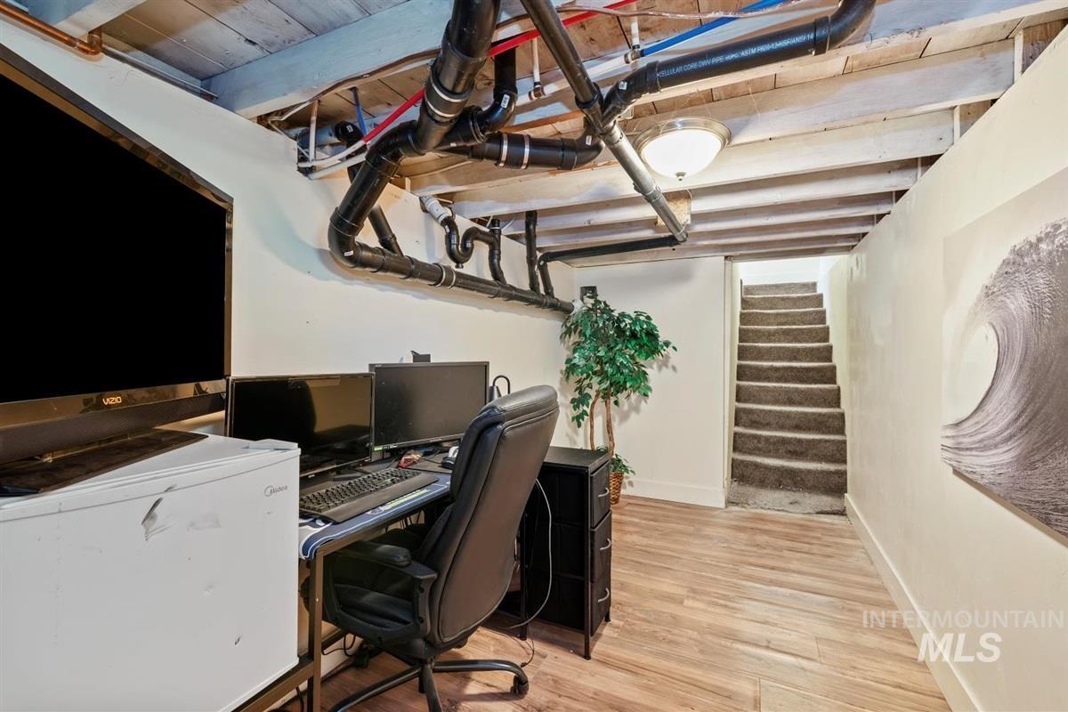 835 N 8th E, Mountain Home, Idaho 83647, 2 Bedrooms, 2 Bathrooms, Residential For Sale, Price $270,000,MLS 98959176