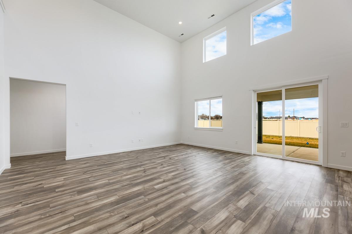 220 Ravello St, Caldwell, Idaho 83607, 5 Bedrooms, 3 Bathrooms, Residential For Sale, Price $549,900, 98959208