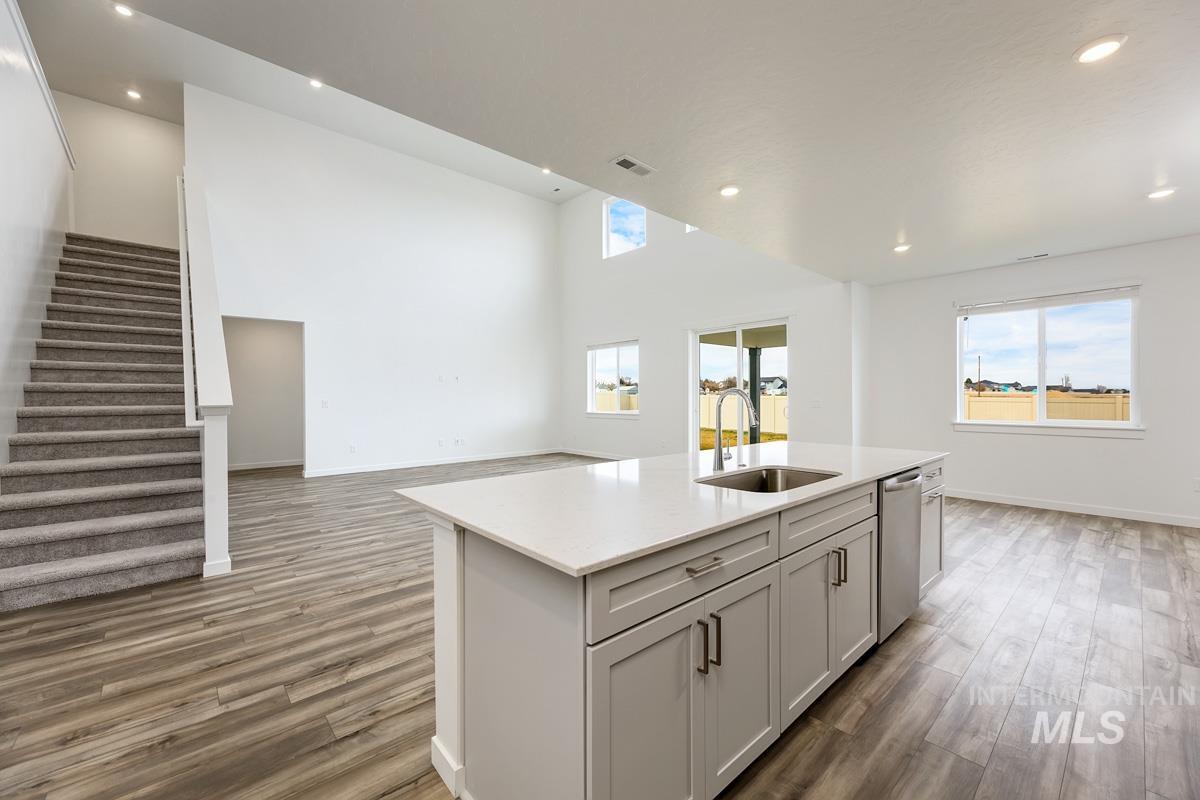 220 Ravello St, Caldwell, Idaho 83607, 5 Bedrooms, 3 Bathrooms, Residential For Sale, Price $549,900, 98959208