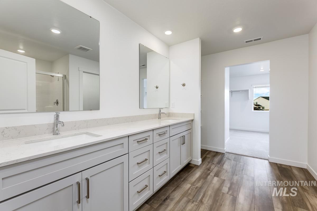 220 Ravello St, Caldwell, Idaho 83607, 5 Bedrooms, 3 Bathrooms, Residential For Sale, Price $549,900, 98959208