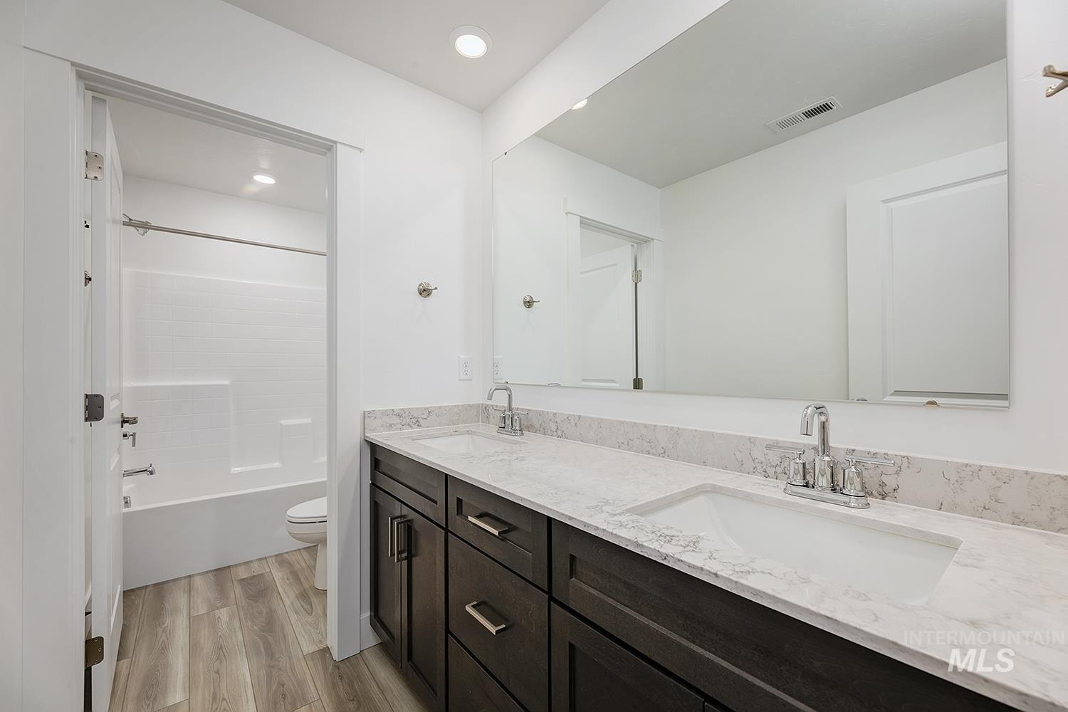 4603 W Philomena Ct, Meridian, Idaho 83646, 4 Bedrooms, 3 Bathrooms, Residential For Sale, Price $618,950, 98959231