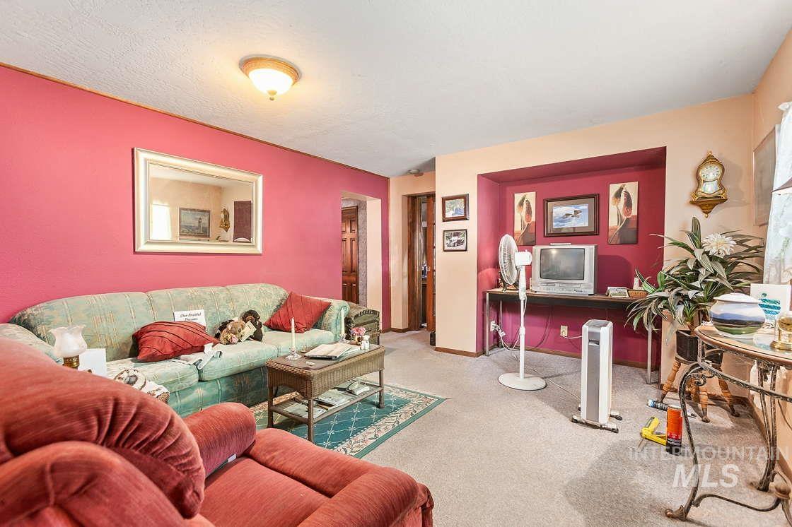 4940 Hatwai Road, Lewiston, Idaho 83501, 2 Bedrooms, 2 Bathrooms, Residential For Sale, Price $422,000,MLS 98959256