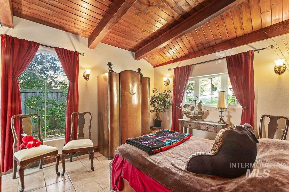 4940 Hatwai Road, Lewiston, Idaho 83501, 2 Bedrooms, 2 Bathrooms, Residential For Sale, Price $422,000,MLS 98959256