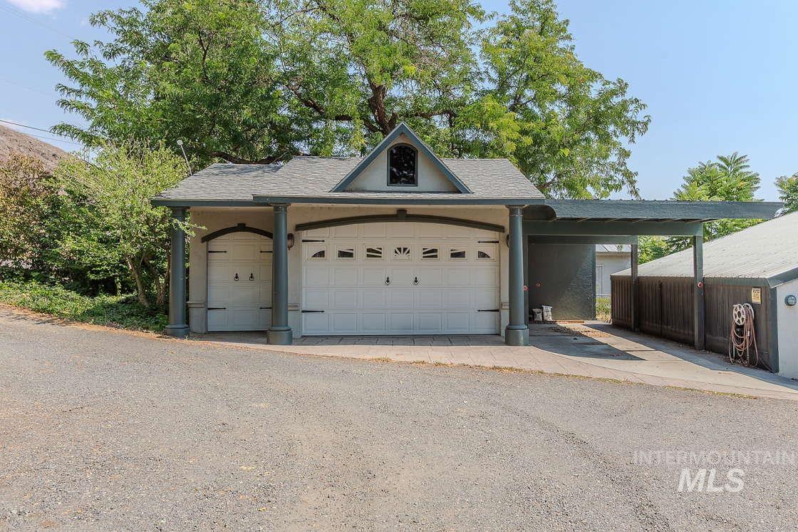 4940 Hatwai Road, Lewiston, Idaho 83501, 2 Bedrooms, 2 Bathrooms, Residential For Sale, Price $422,000,MLS 98959256