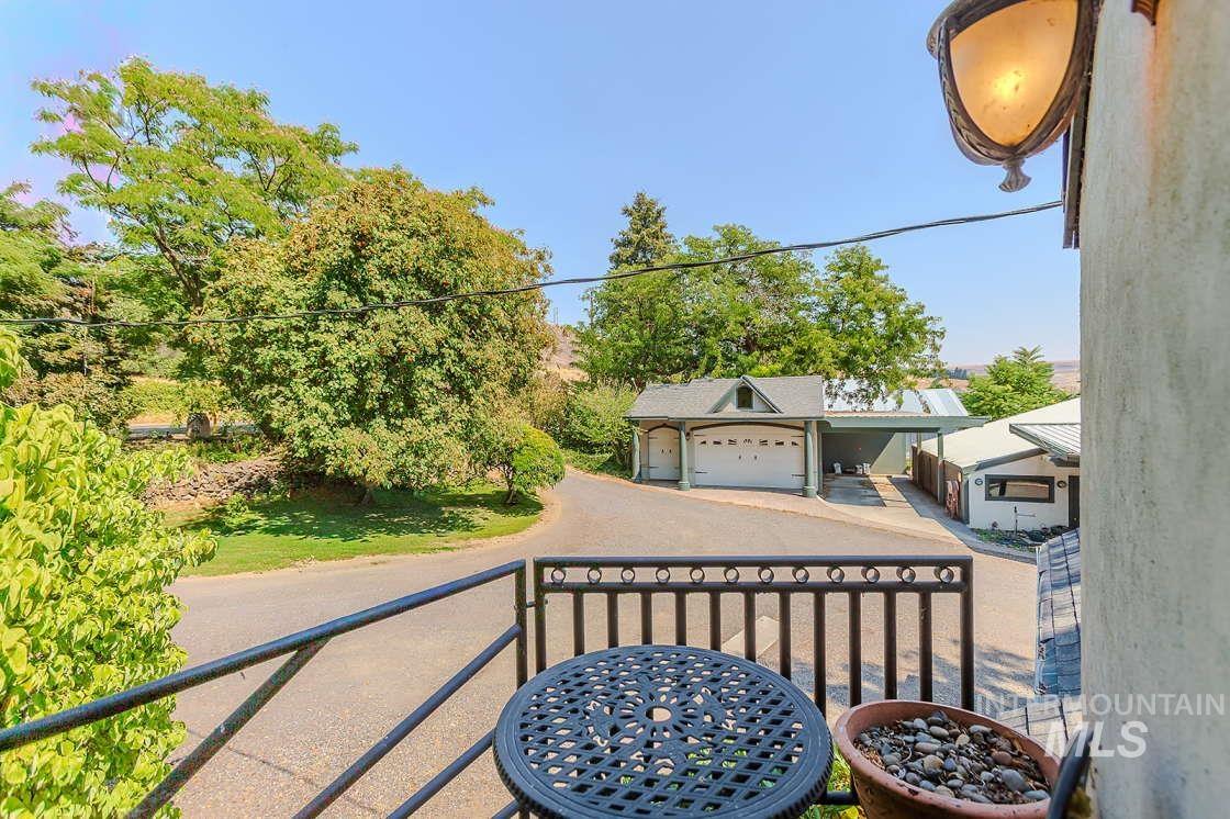 4940 Hatwai Road, Lewiston, Idaho 83501, 2 Bedrooms, 2 Bathrooms, Residential For Sale, Price $422,000,MLS 98959256