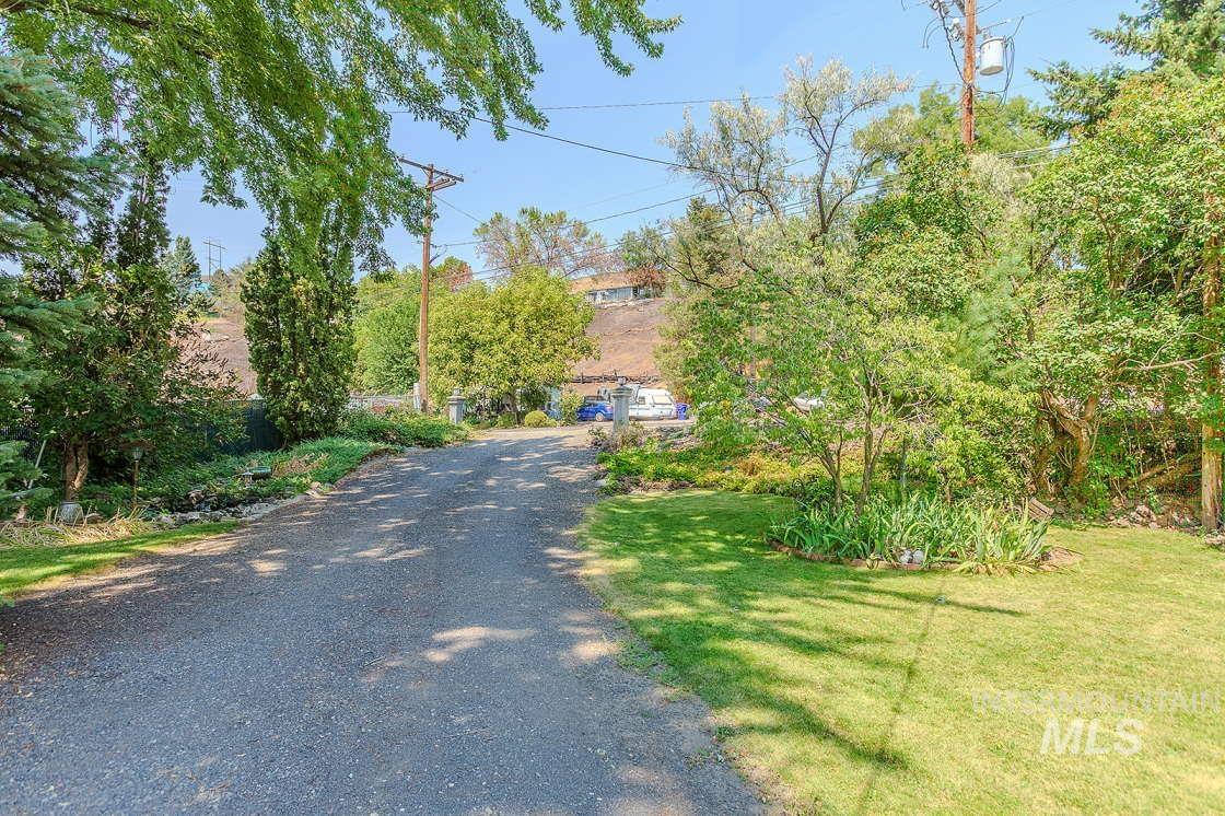 4940 Hatwai Road, Lewiston, Idaho 83501, 2 Bedrooms, 2 Bathrooms, Residential For Sale, Price $422,000,MLS 98959256