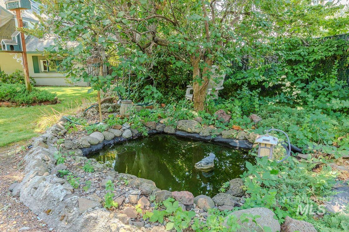 4940 Hatwai Road, Lewiston, Idaho 83501, 2 Bedrooms, 2 Bathrooms, Residential For Sale, Price $422,000,MLS 98959256