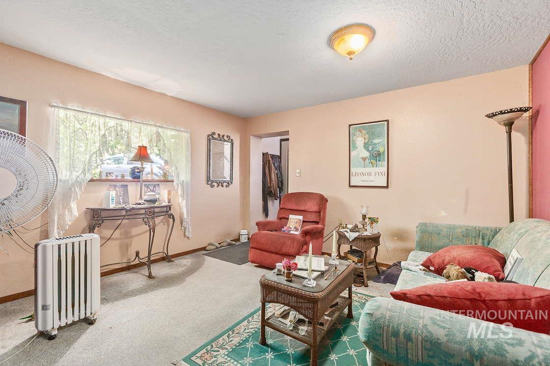 4940 Hatwai Road, Lewiston, Idaho 83501, 2 Bedrooms, 2 Bathrooms, Residential For Sale, Price $422,000,MLS 98959256