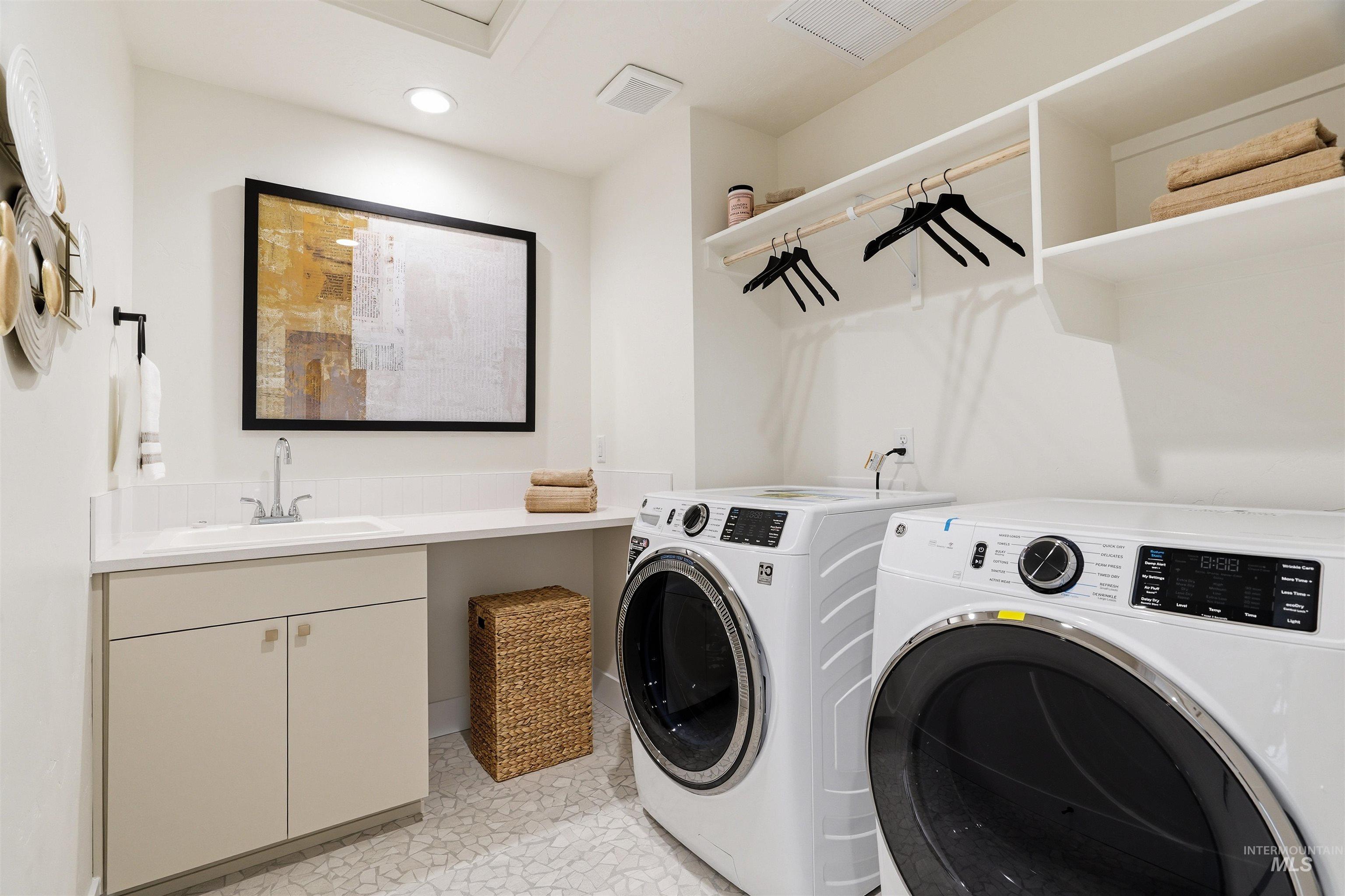 4411 Belethor Ave, Caldwell, Idaho 83605, 4 Bedrooms, 2.5 Bathrooms, Residential For Sale, Price $501,990, 98959282