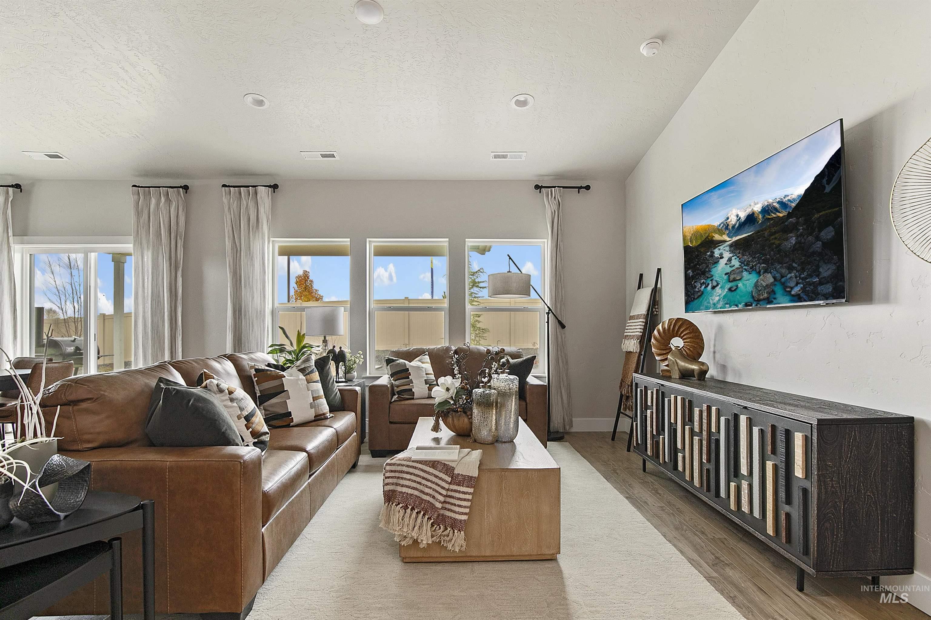 4412 Belethor Ave, Caldwell, Idaho 83605, 3 Bedrooms, 2 Bathrooms, Residential For Sale, Price $371,990, 98959287