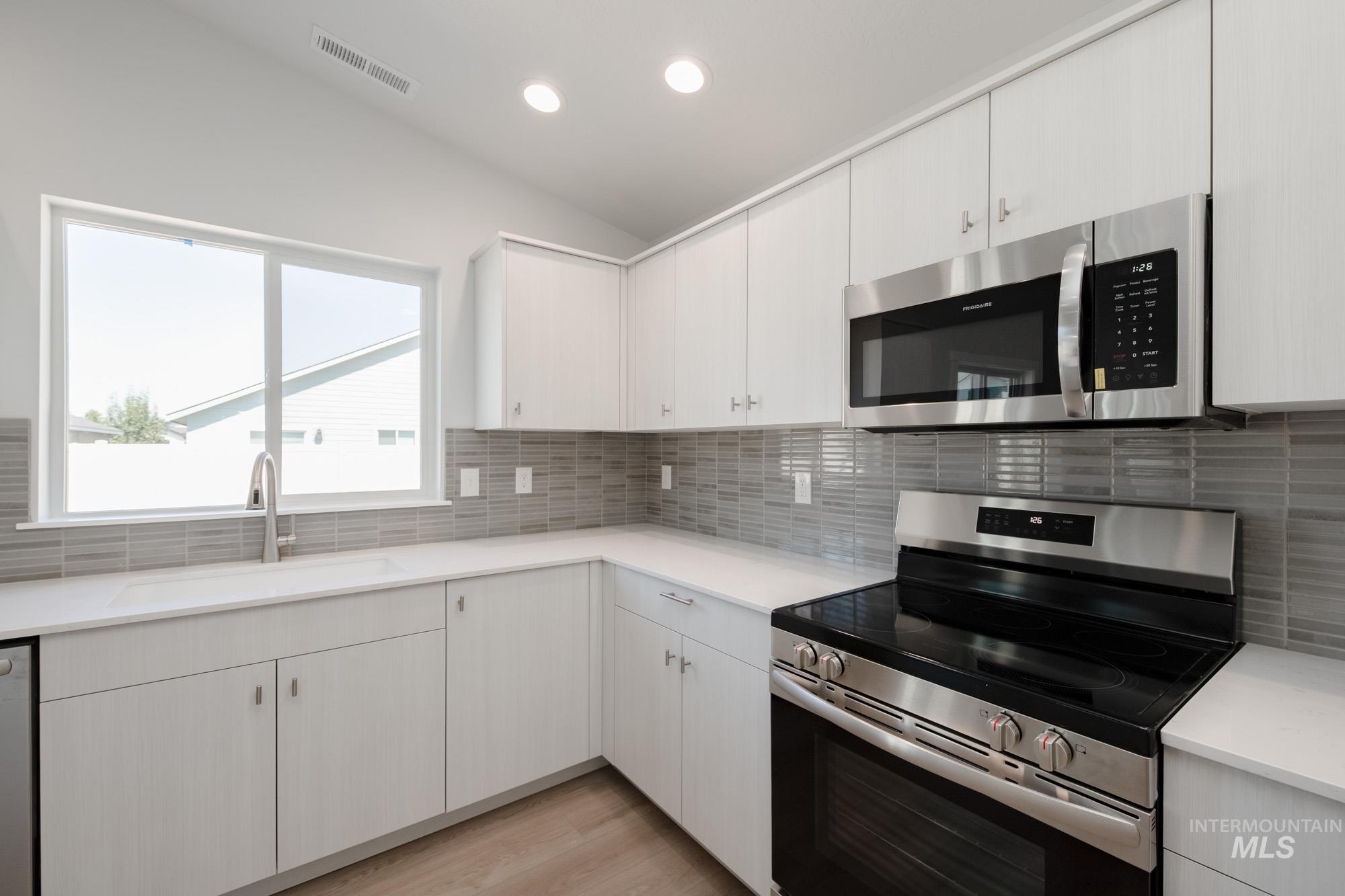 6314 W Naxos St, Meridian, Idaho 83646, 4 Bedrooms, 2 Bathrooms, Residential For Sale, Price $455,990,MLS 98959309