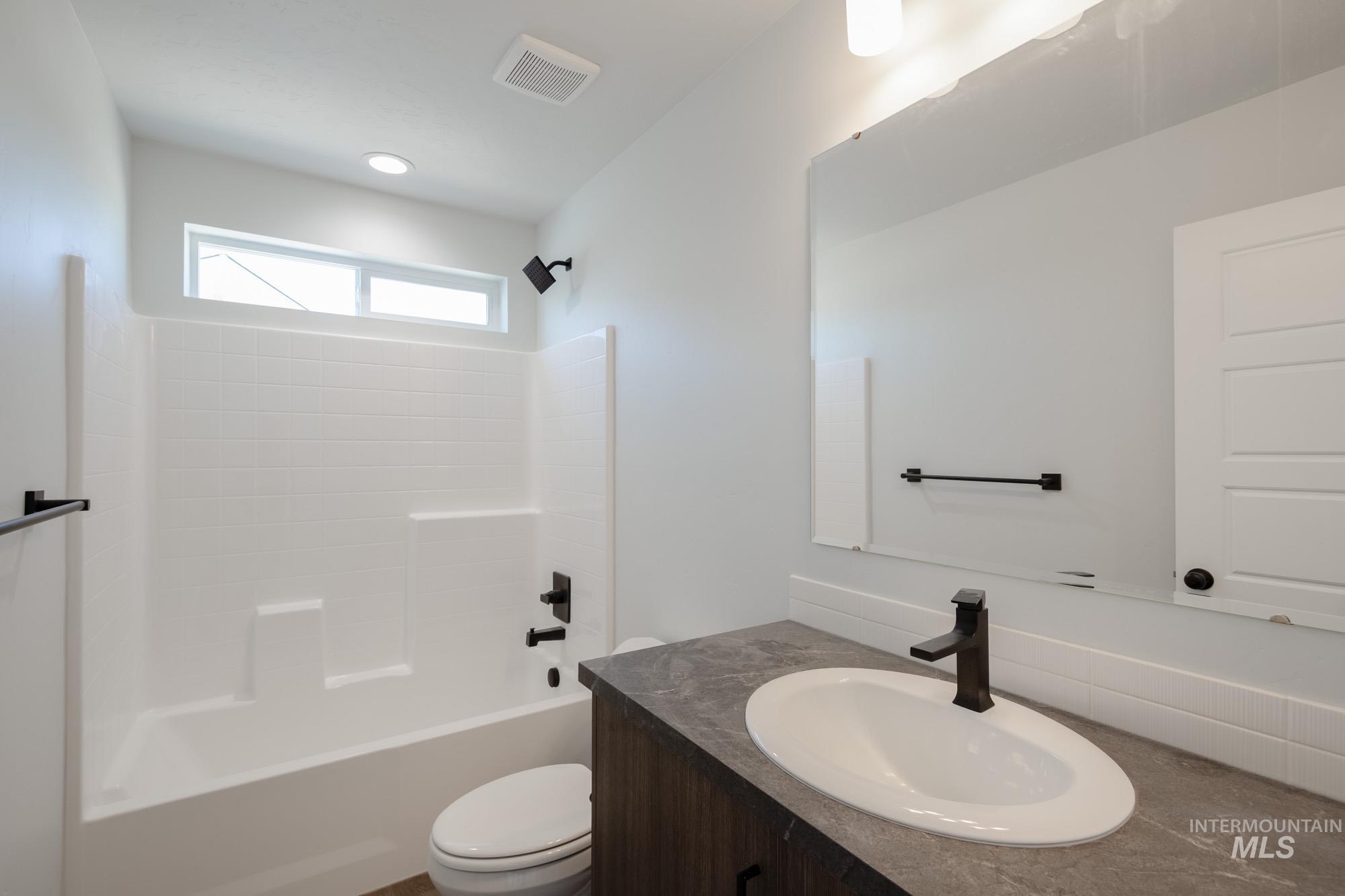 6326 W Naxos St, Meridian, Idaho 83646, 3 Bedrooms, 2.5 Bathrooms, Residential For Sale, Price $429,990,MLS 98959311