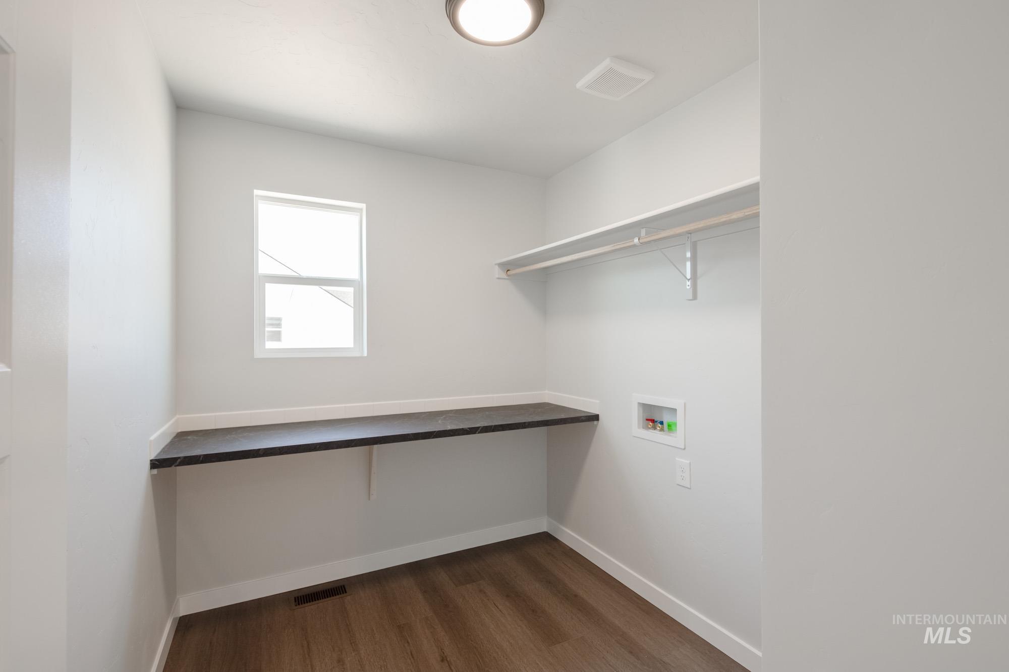 6326 W Naxos St, Meridian, Idaho 83646, 3 Bedrooms, 2.5 Bathrooms, Residential For Sale, Price $429,990,MLS 98959311