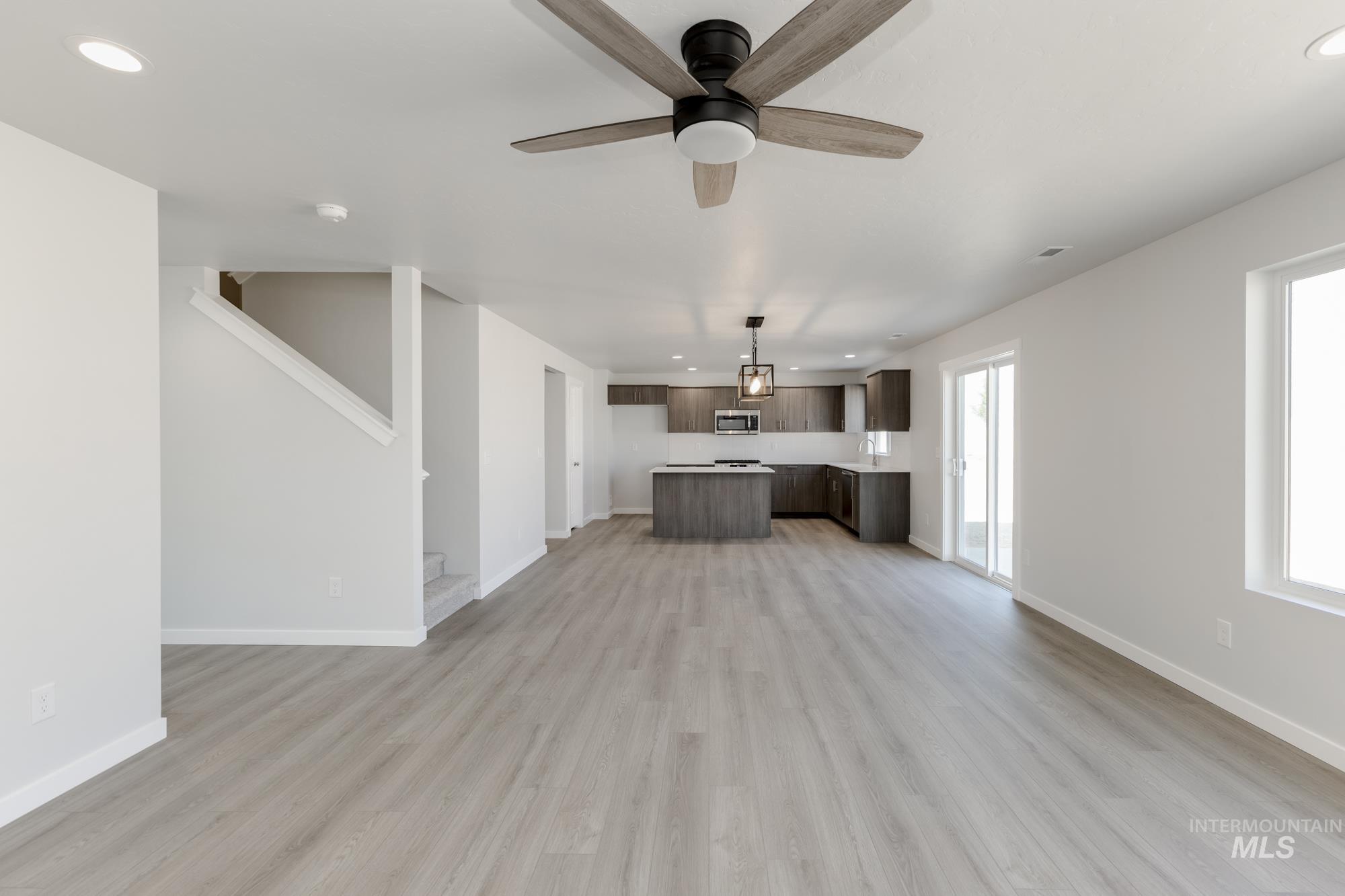 9190 W White Jasmine Ct, Nampa, Idaho 83687, 4 Bedrooms, 2.5 Bathrooms, Residential For Sale, Price $442,990,MLS 98959316