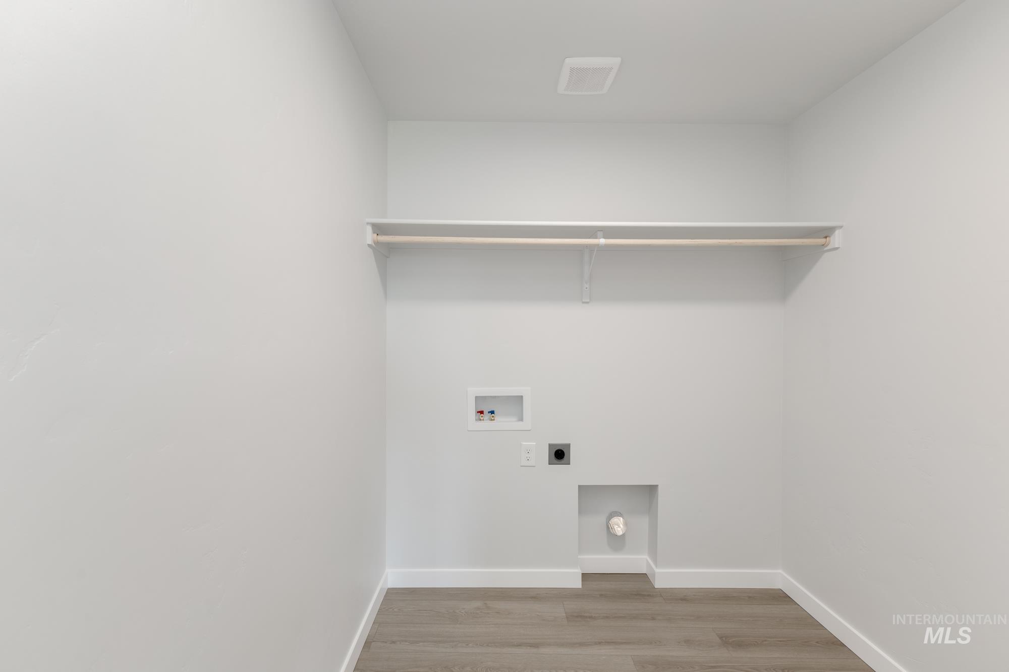 9190 W White Jasmine Ct, Nampa, Idaho 83687, 4 Bedrooms, 2.5 Bathrooms, Residential For Sale, Price $442,990,MLS 98959316