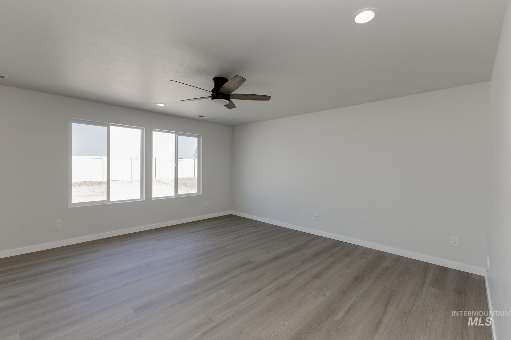 9190 W White Jasmine Ct, Nampa, Idaho 83687, 4 Bedrooms, 2.5 Bathrooms, Residential For Sale, Price $442,990,MLS 98959316