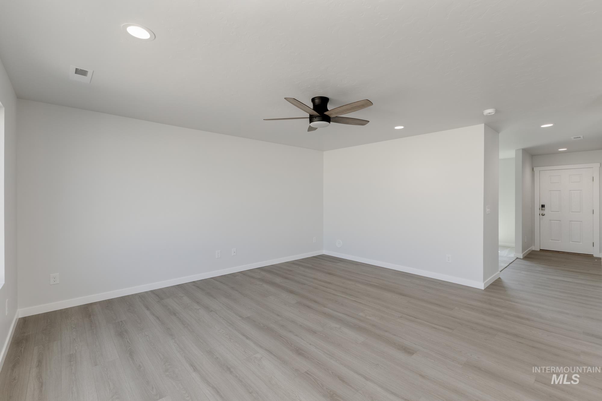 9190 W White Jasmine Ct, Nampa, Idaho 83687, 4 Bedrooms, 2.5 Bathrooms, Residential For Sale, Price $442,990,MLS 98959316