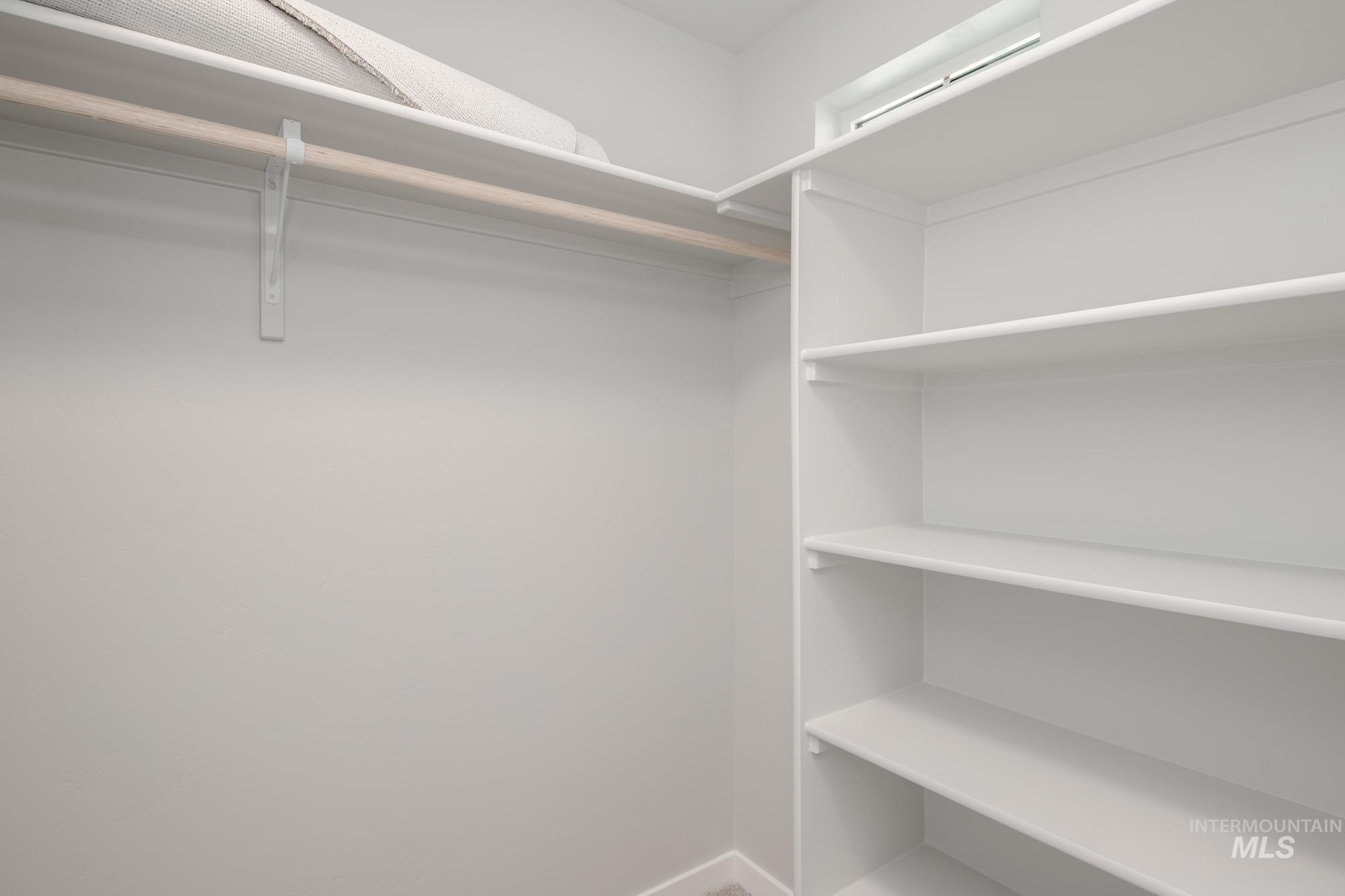 4960 S Amorita Ave, Meridian, Idaho 83642, 3 Bedrooms, 2.5 Bathrooms, Residential For Sale, Price $424,990,MLS 98959329