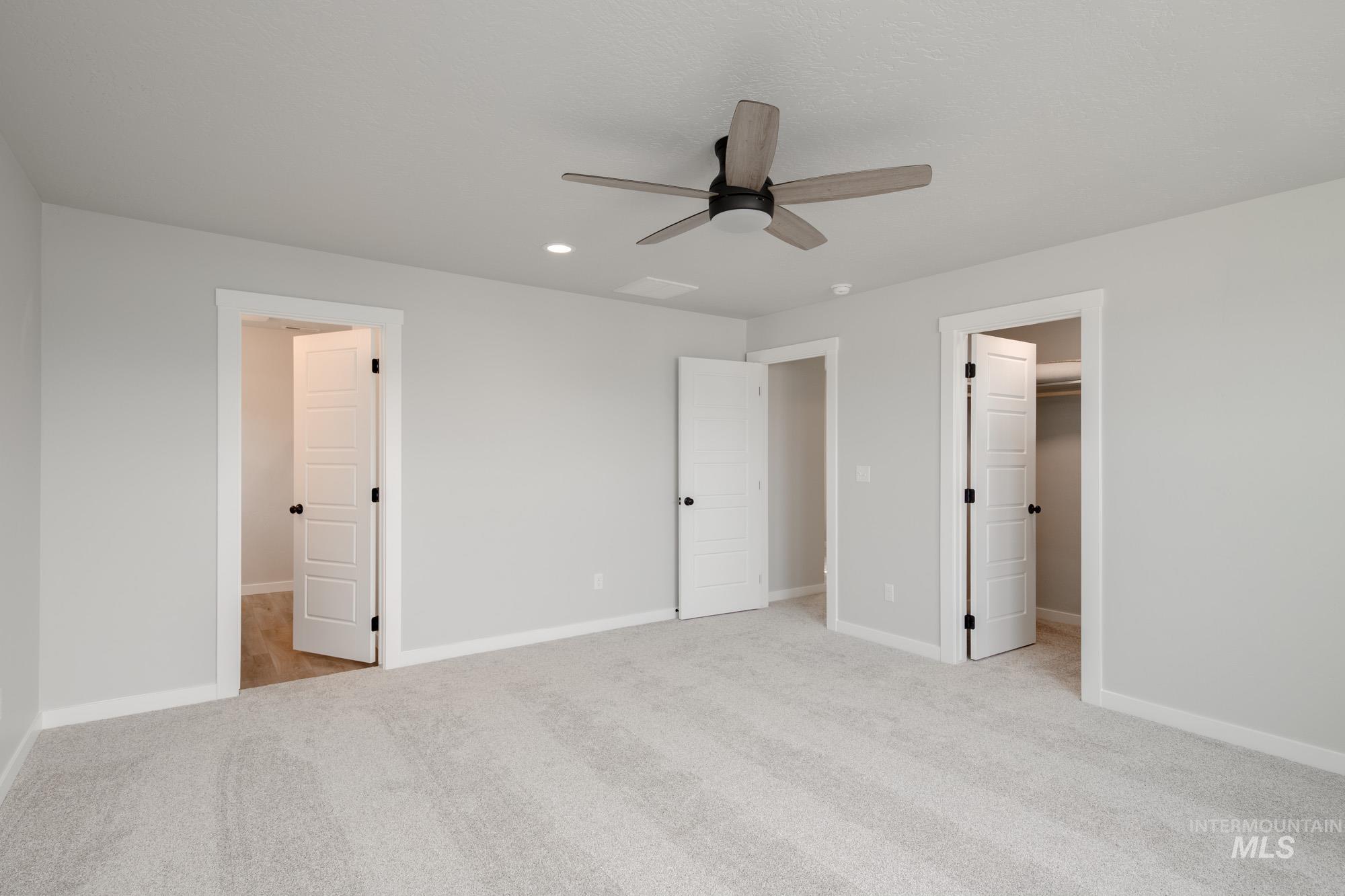 4960 S Amorita Ave, Meridian, Idaho 83642, 3 Bedrooms, 2.5 Bathrooms, Residential For Sale, Price $424,990,MLS 98959329