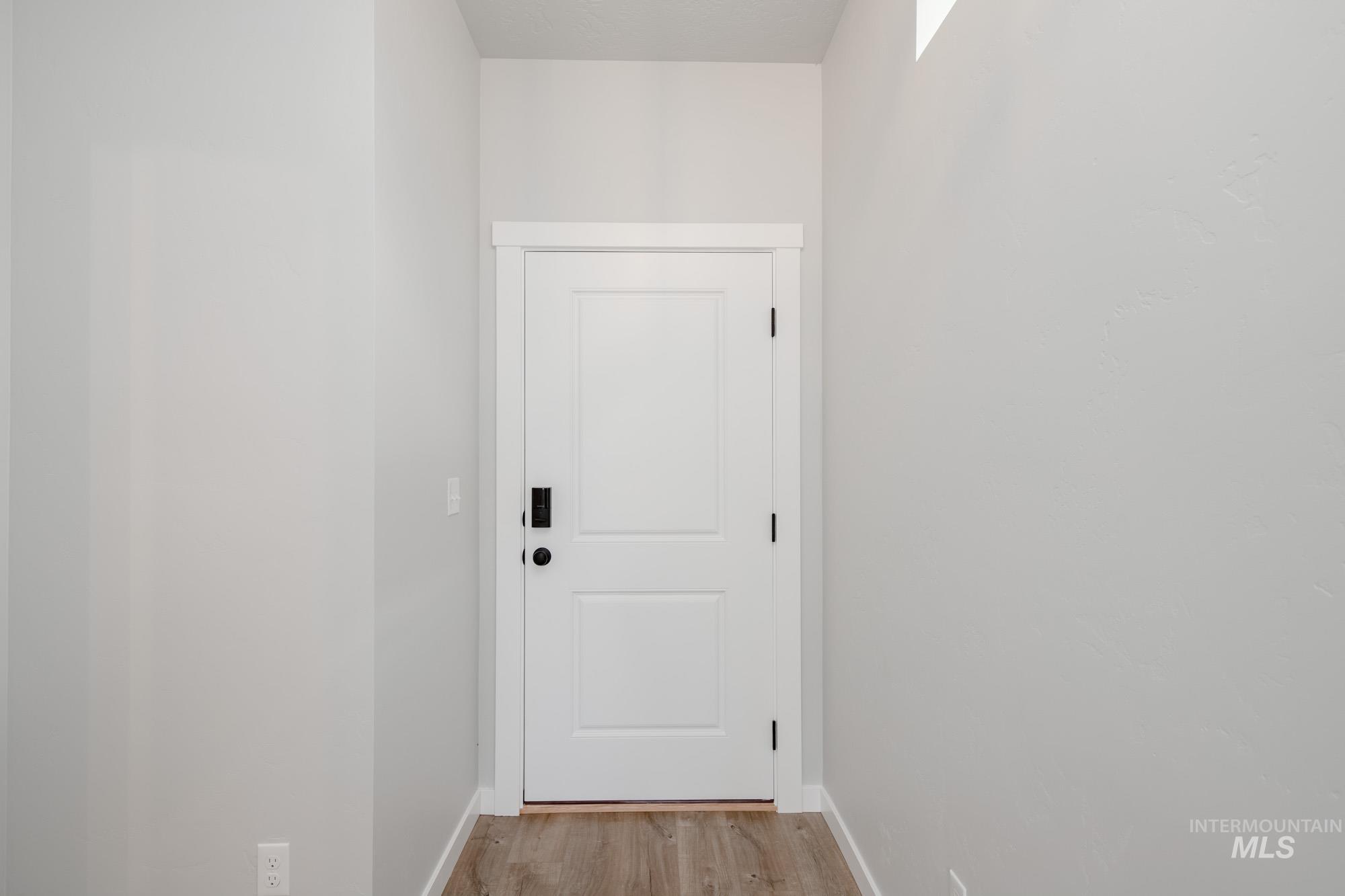 4960 S Amorita Ave, Meridian, Idaho 83642, 3 Bedrooms, 2.5 Bathrooms, Residential For Sale, Price $424,990,MLS 98959329