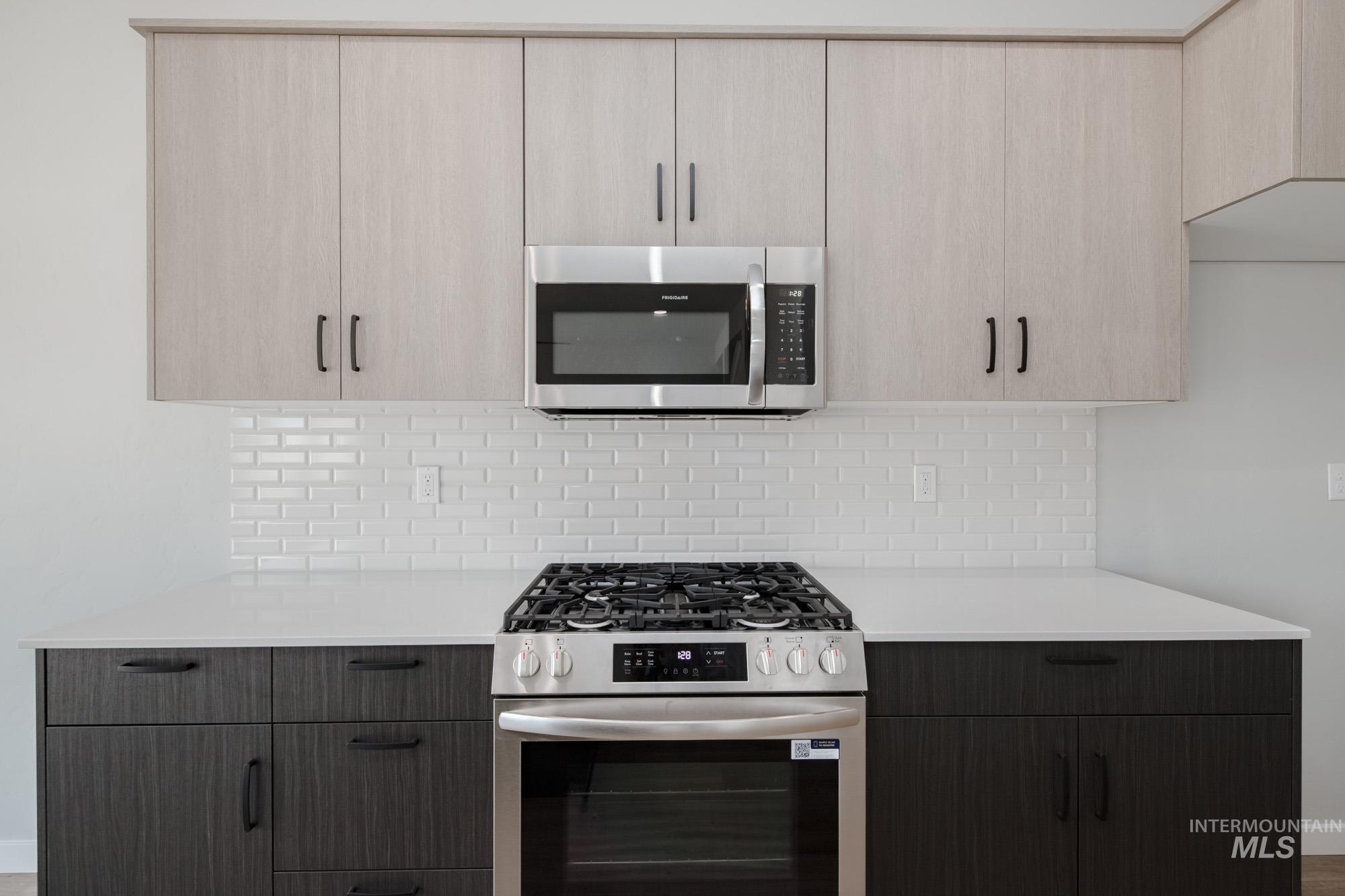 4960 S Amorita Ave, Meridian, Idaho 83642, 3 Bedrooms, 2.5 Bathrooms, Residential For Sale, Price $424,990,MLS 98959329