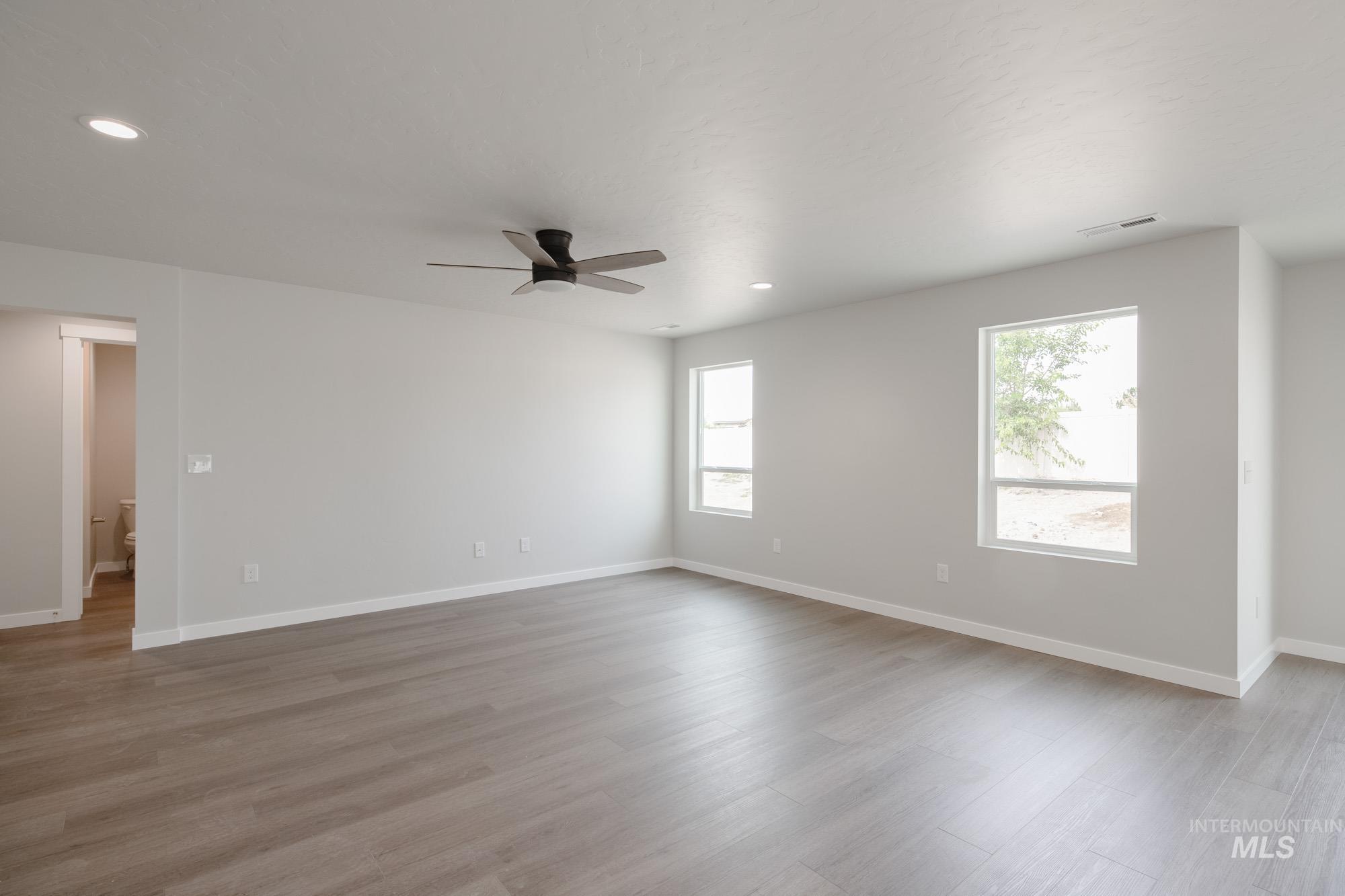 3326 W Morere Dr, Meridian, Idaho 83642, 5 Bedrooms, 3 Bathrooms, Residential For Sale, Price $503,990,MLS 98959333