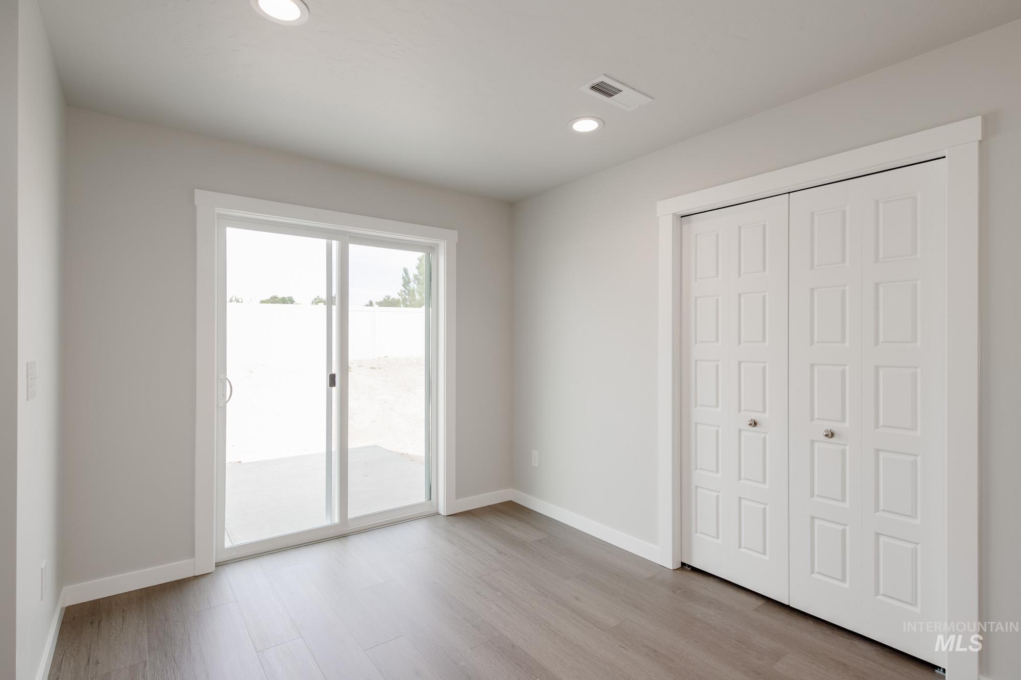 3326 W Morere Dr, Meridian, Idaho 83642, 5 Bedrooms, 3 Bathrooms, Residential For Sale, Price $503,990,MLS 98959333