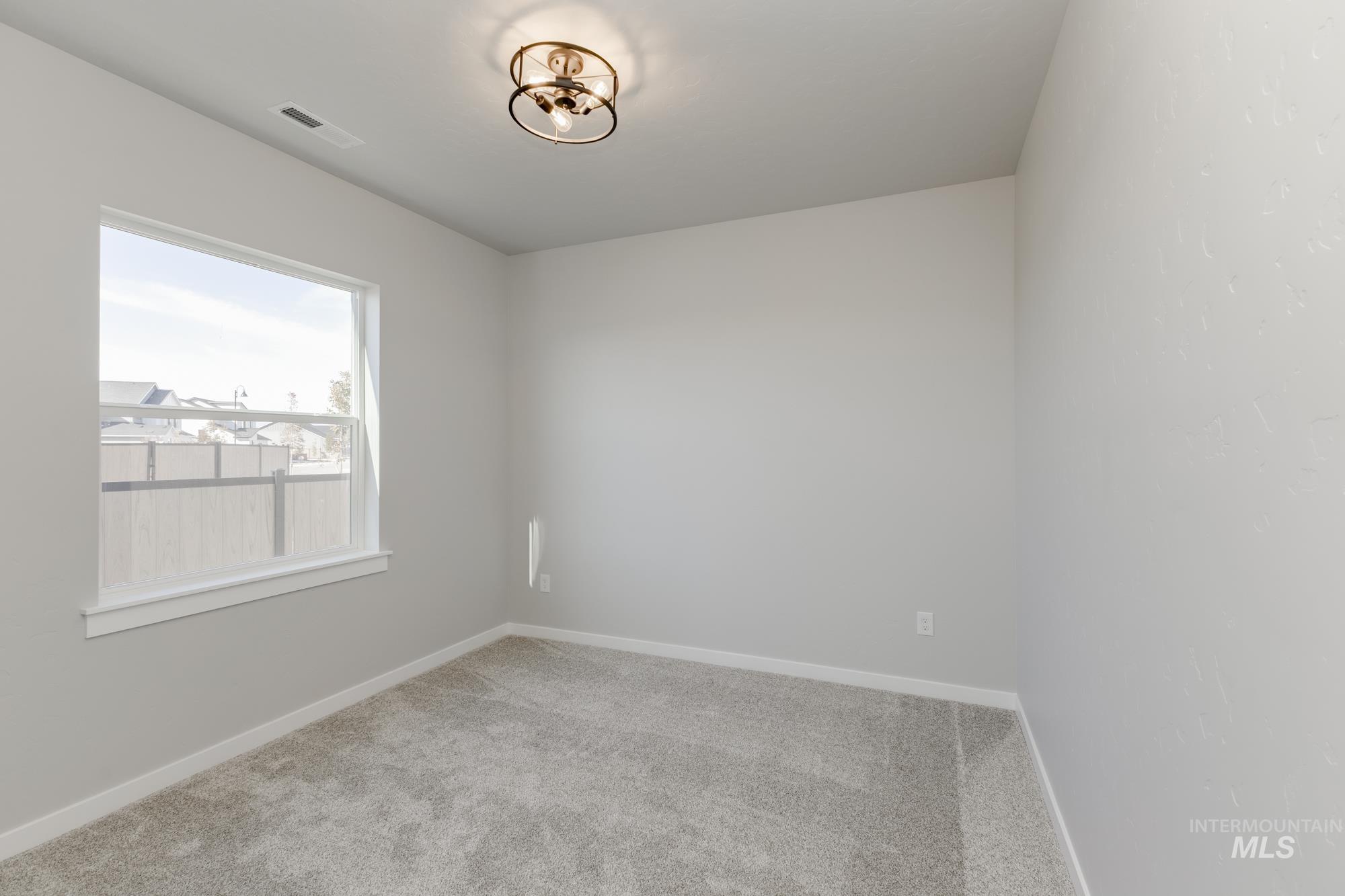 7189 W Blackberry Dr, Boise, Idaho 83709, 4 Bedrooms, 2 Bathrooms, Residential For Sale, Price $589,990,MLS 98959335