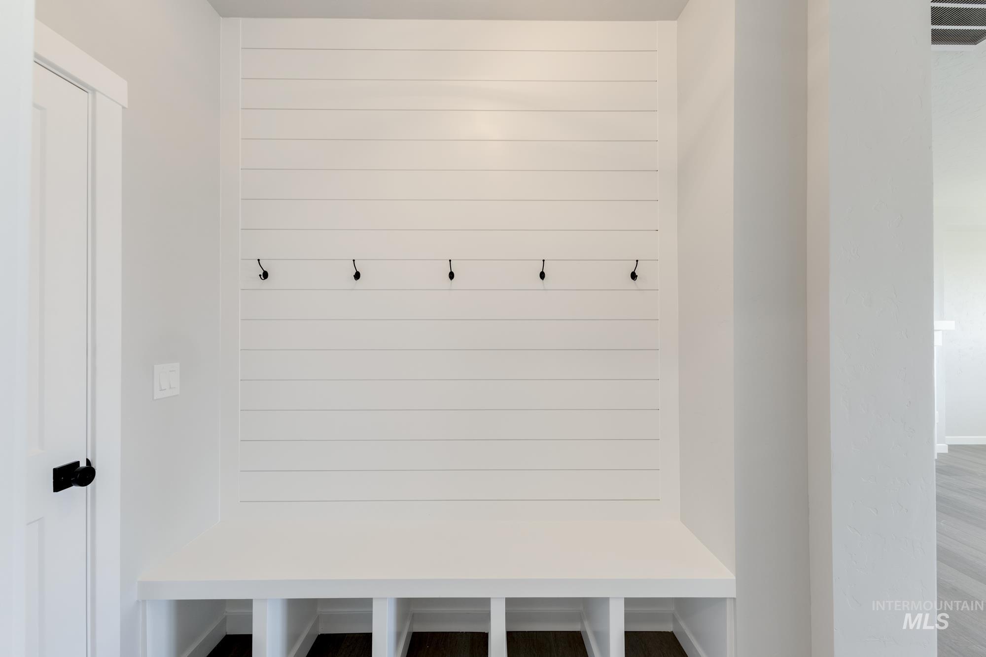 7189 W Blackberry Dr, Boise, Idaho 83709, 4 Bedrooms, 2 Bathrooms, Residential For Sale, Price $589,990,MLS 98959335