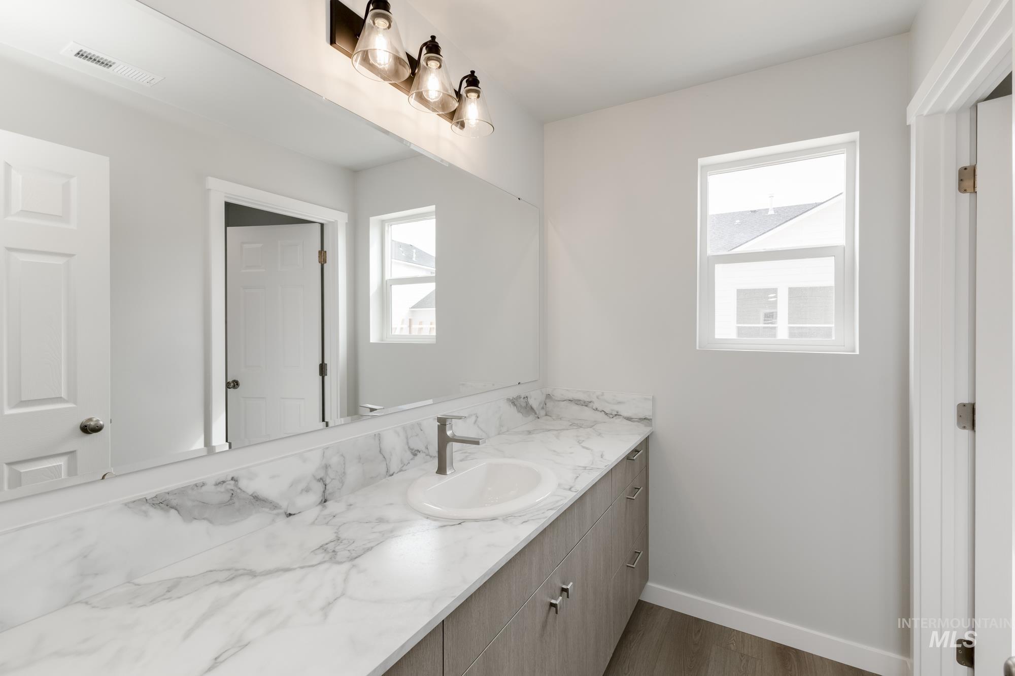 16761 Dunning Way, Caldwell, Idaho 83607, 4 Bedrooms, 2 Bathrooms, Residential For Sale, Price $499,990,MLS 98959339