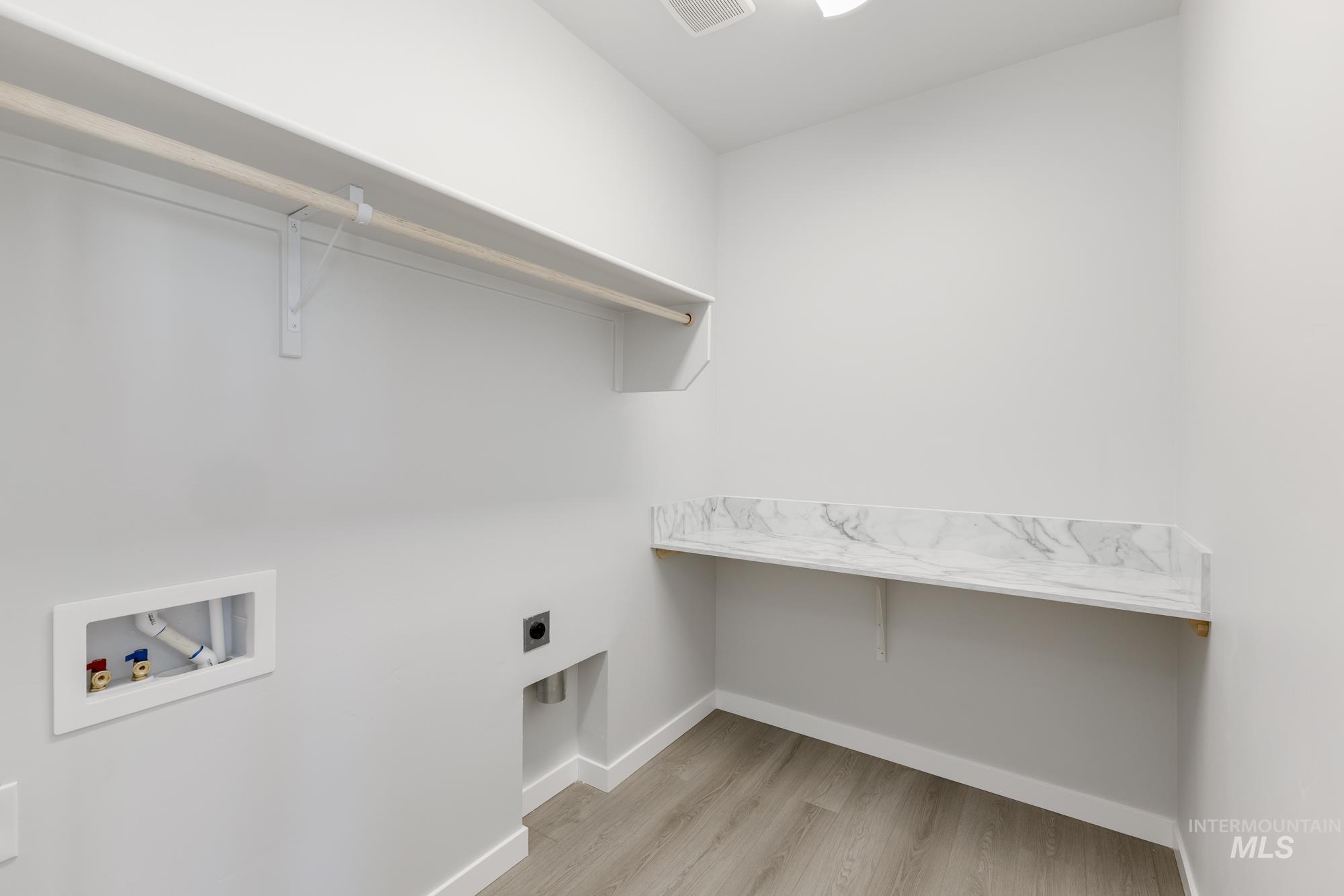 16761 Dunning Way, Caldwell, Idaho 83607, 4 Bedrooms, 2 Bathrooms, Residential For Sale, Price $499,990,MLS 98959339