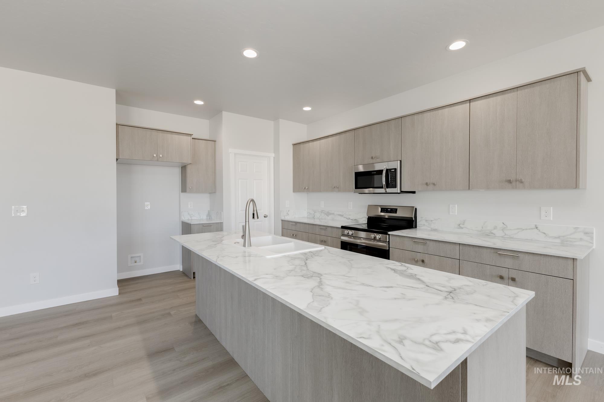 16761 Dunning Way, Caldwell, Idaho 83607, 4 Bedrooms, 2 Bathrooms, Residential For Sale, Price $499,990,MLS 98959339