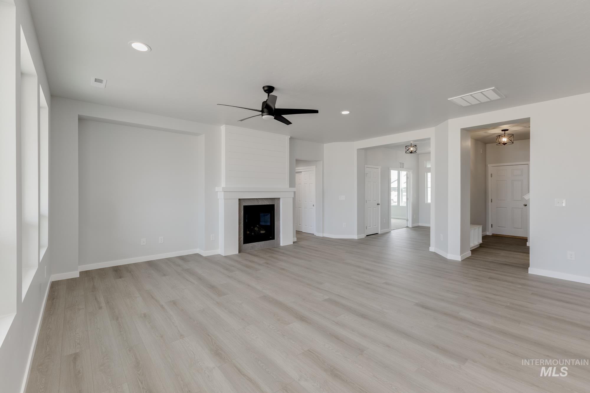 16761 Dunning Way, Caldwell, Idaho 83607, 4 Bedrooms, 2 Bathrooms, Residential For Sale, Price $499,990,MLS 98959339