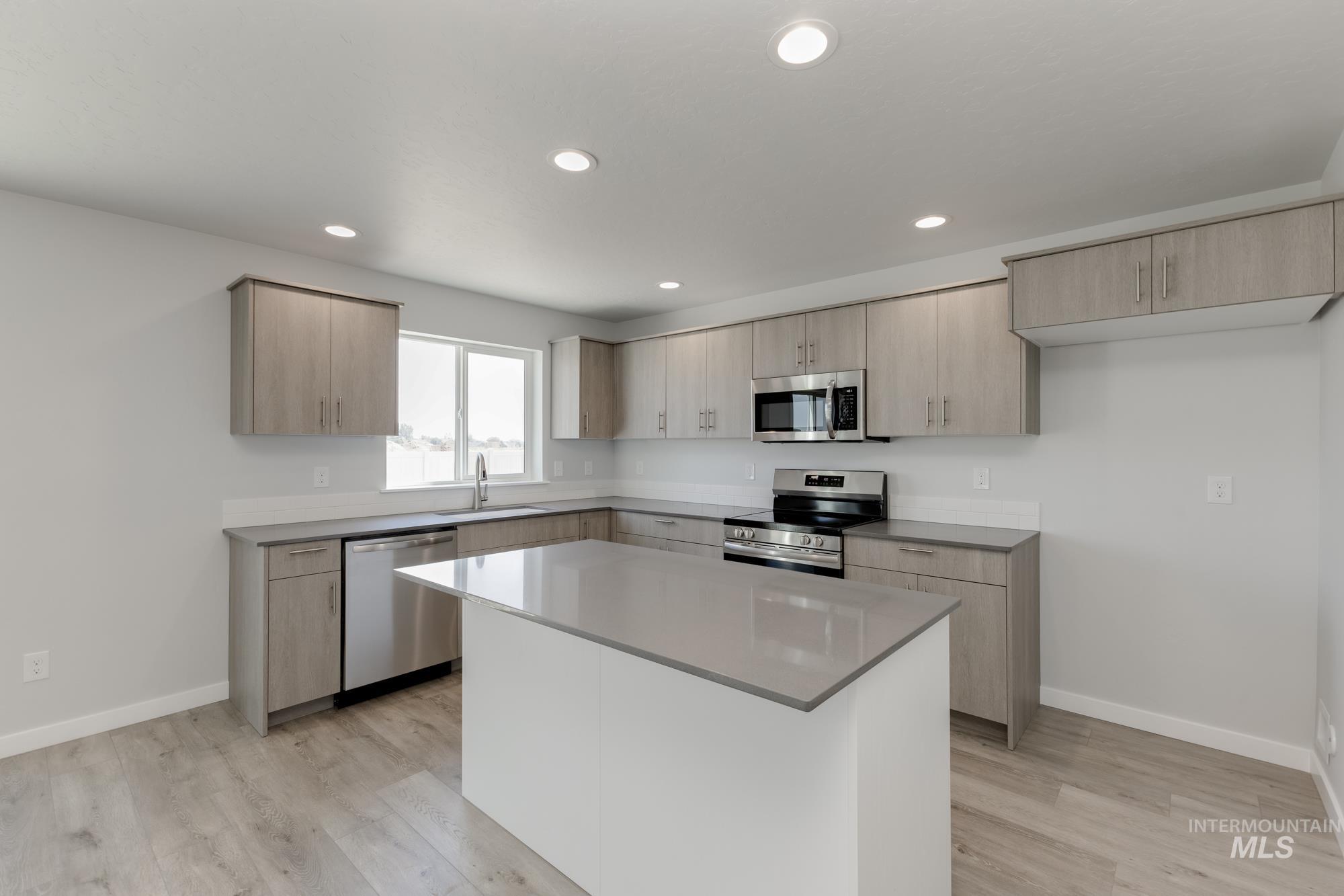 16346 Backfill Ave, Caldwell, Idaho 83607, 4 Bedrooms, 2.5 Bathrooms, Residential For Sale, Price $438,990,MLS 98959341