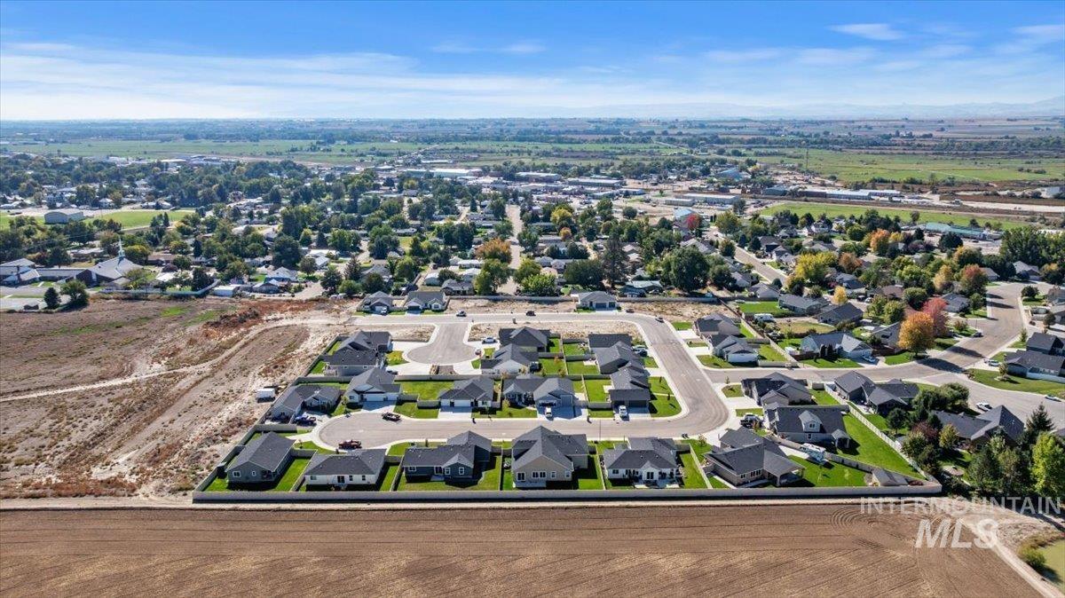 1300 Birch St, Parma, Idaho 83660, 4 Bedrooms, 3 Bathrooms, Residential For Sale, Price $529,900, 98959354