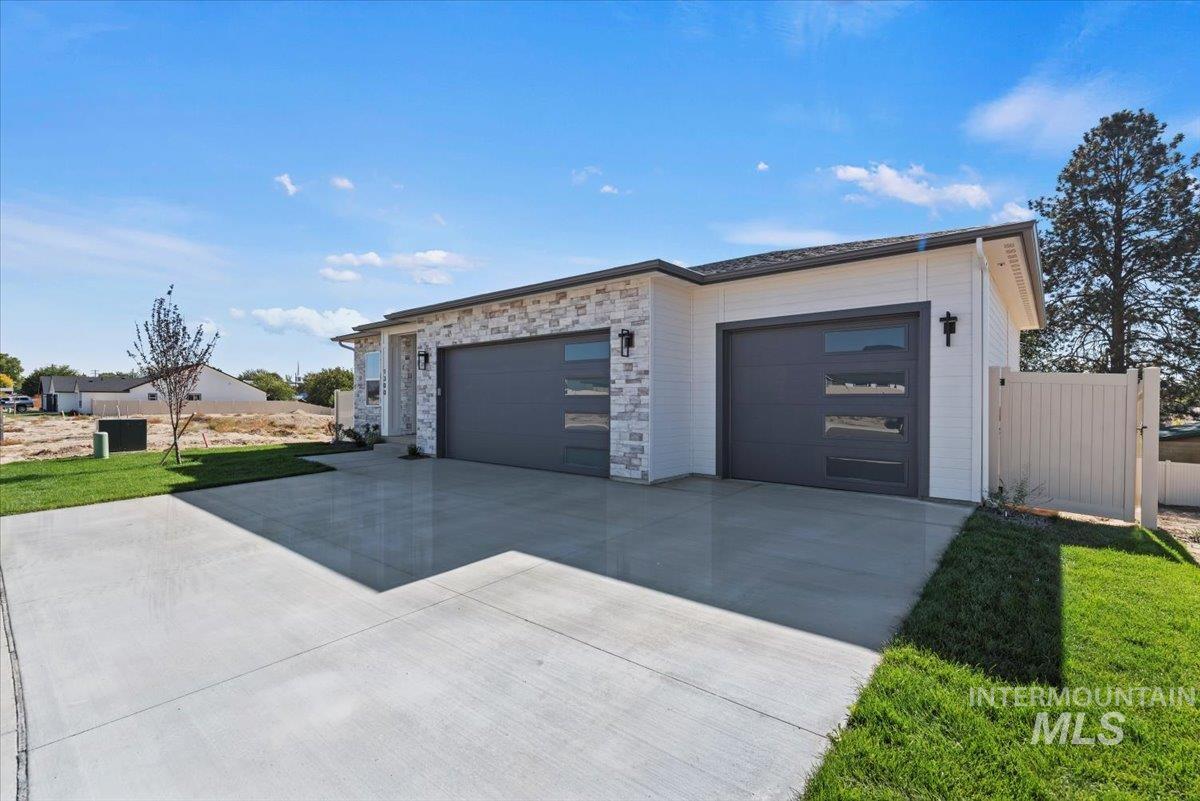 1300 Birch St, Parma, Idaho 83660, 4 Bedrooms, 3 Bathrooms, Residential For Sale, Price $529,900, 98959354