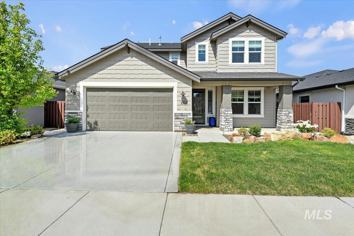3303 S Island Fox Ave, Eagle, Idaho 83616, 4 Bedrooms, 3 Bathrooms, Residential For Sale, Price $789,000, 98959388