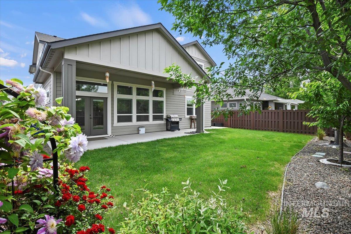 3303 S Island Fox Ave, Eagle, Idaho 83616, 4 Bedrooms, 3 Bathrooms, Residential For Sale, Price $789,000, 98959388