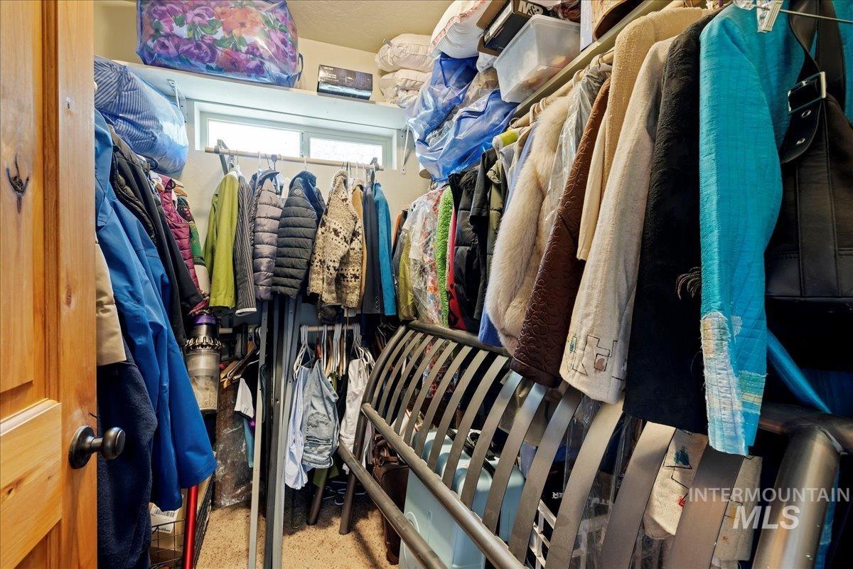 70 Castle Mountain Dr, Garden Valley, Idaho 83622, 2 Bedrooms, 2 Bathrooms, Residential For Sale, Price $575,000, 98959389