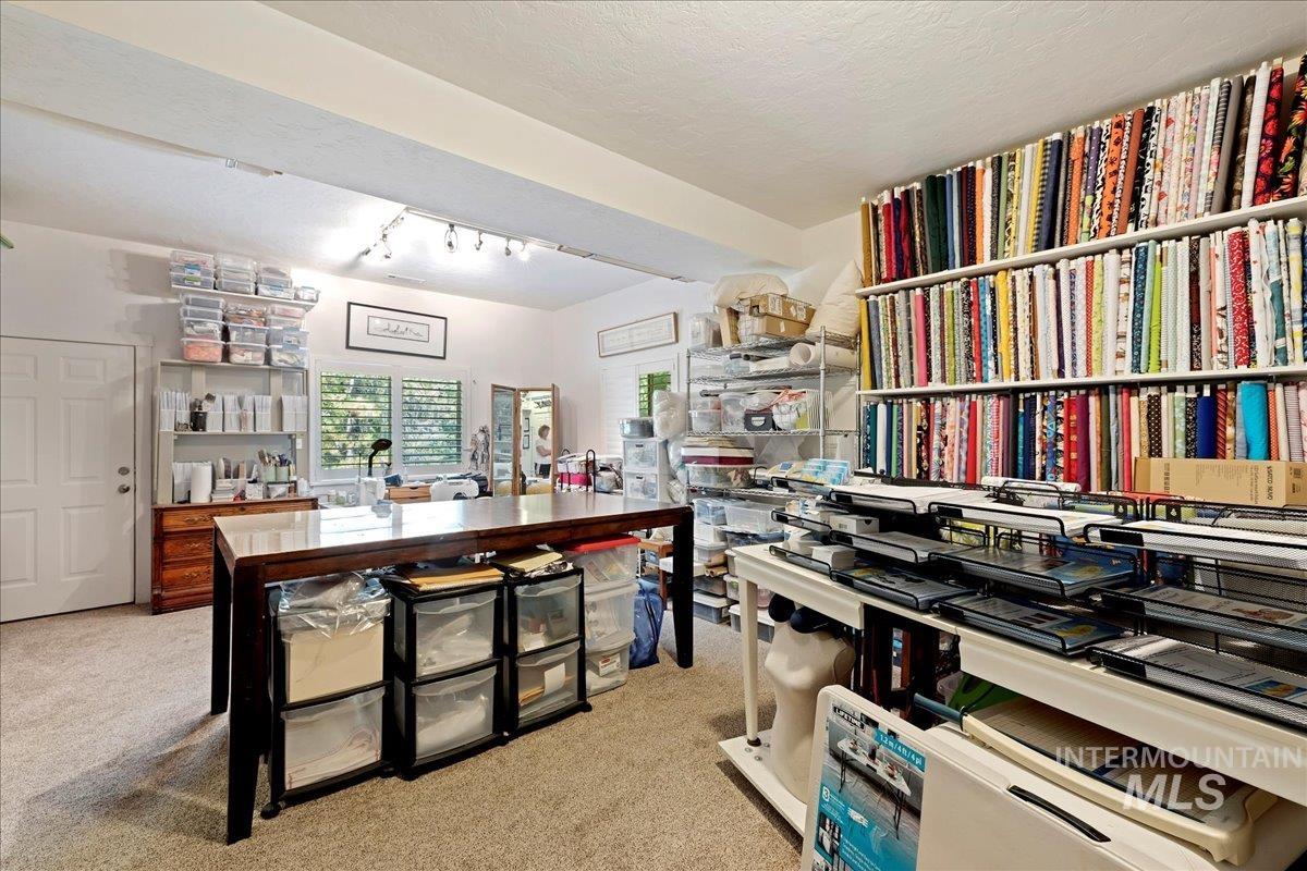 70 Castle Mountain Dr, Garden Valley, Idaho 83622, 2 Bedrooms, 2 Bathrooms, Residential For Sale, Price $575,000, 98959389