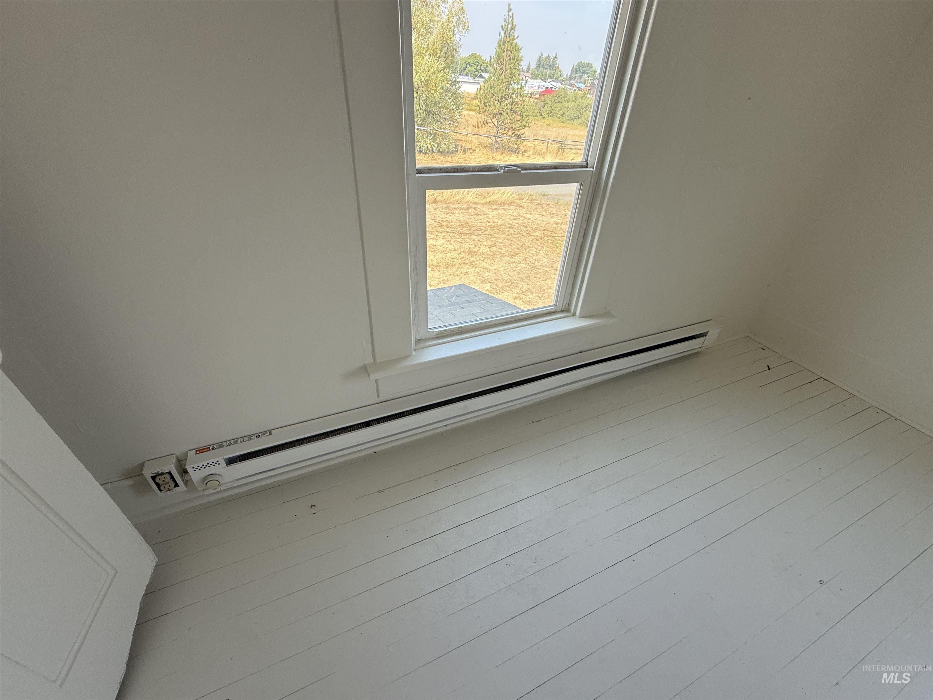 221 Weippe Ave, Weippe, Idaho 83553, 5 Bedrooms, 1 Bathroom, Residential For Sale, Price $185,000,MLS 98959391