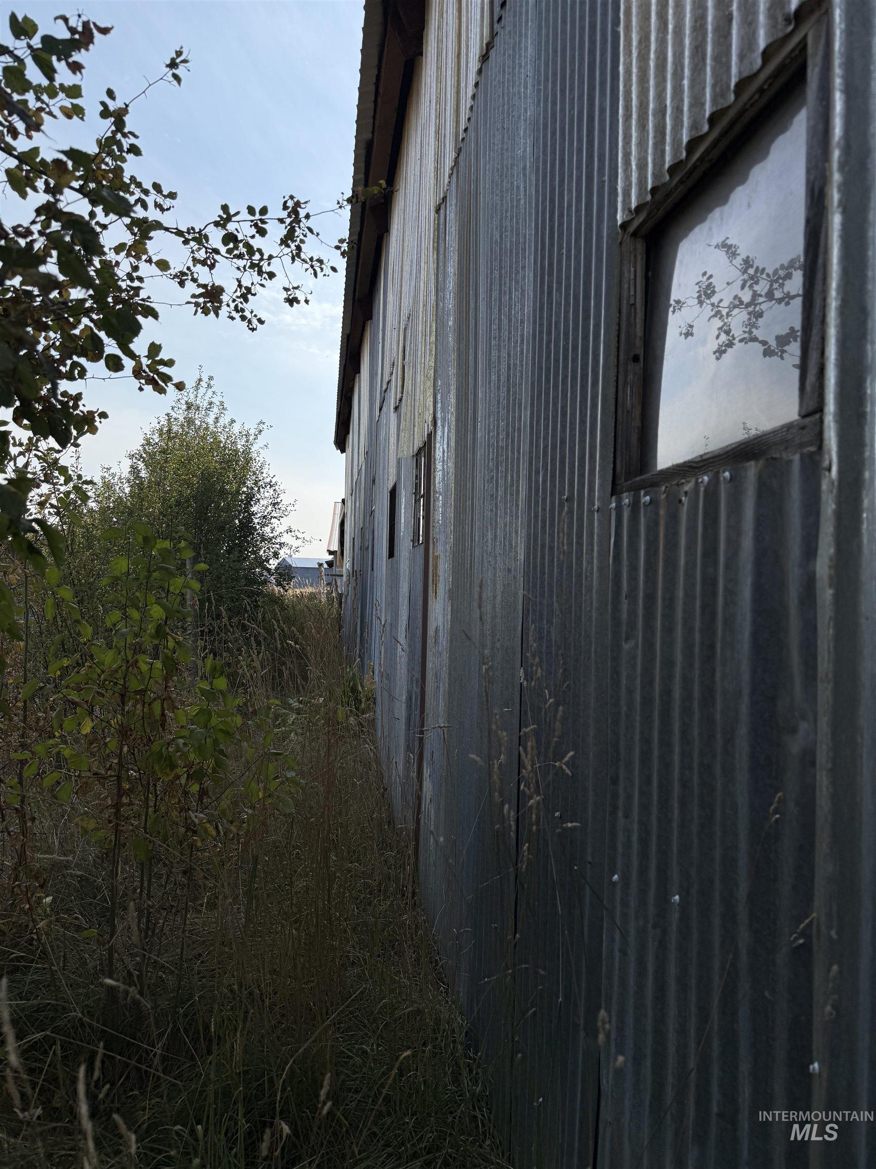 221 Weippe Ave, Weippe, Idaho 83553, 5 Bedrooms, 1 Bathroom, Residential For Sale, Price $185,000,MLS 98959391