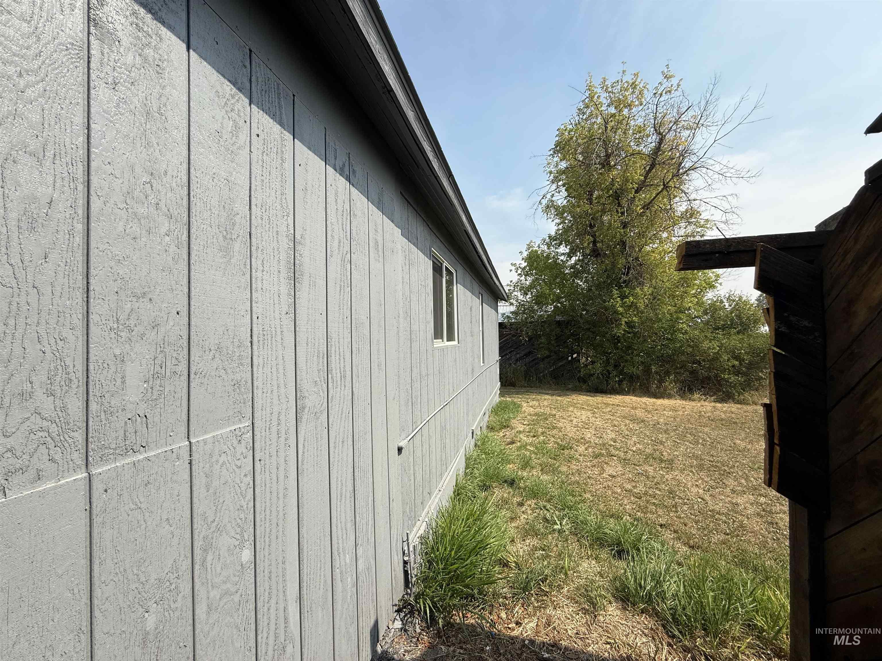 221 Weippe Ave, Weippe, Idaho 83553, 5 Bedrooms, 1 Bathroom, Residential For Sale, Price $185,000,MLS 98959391