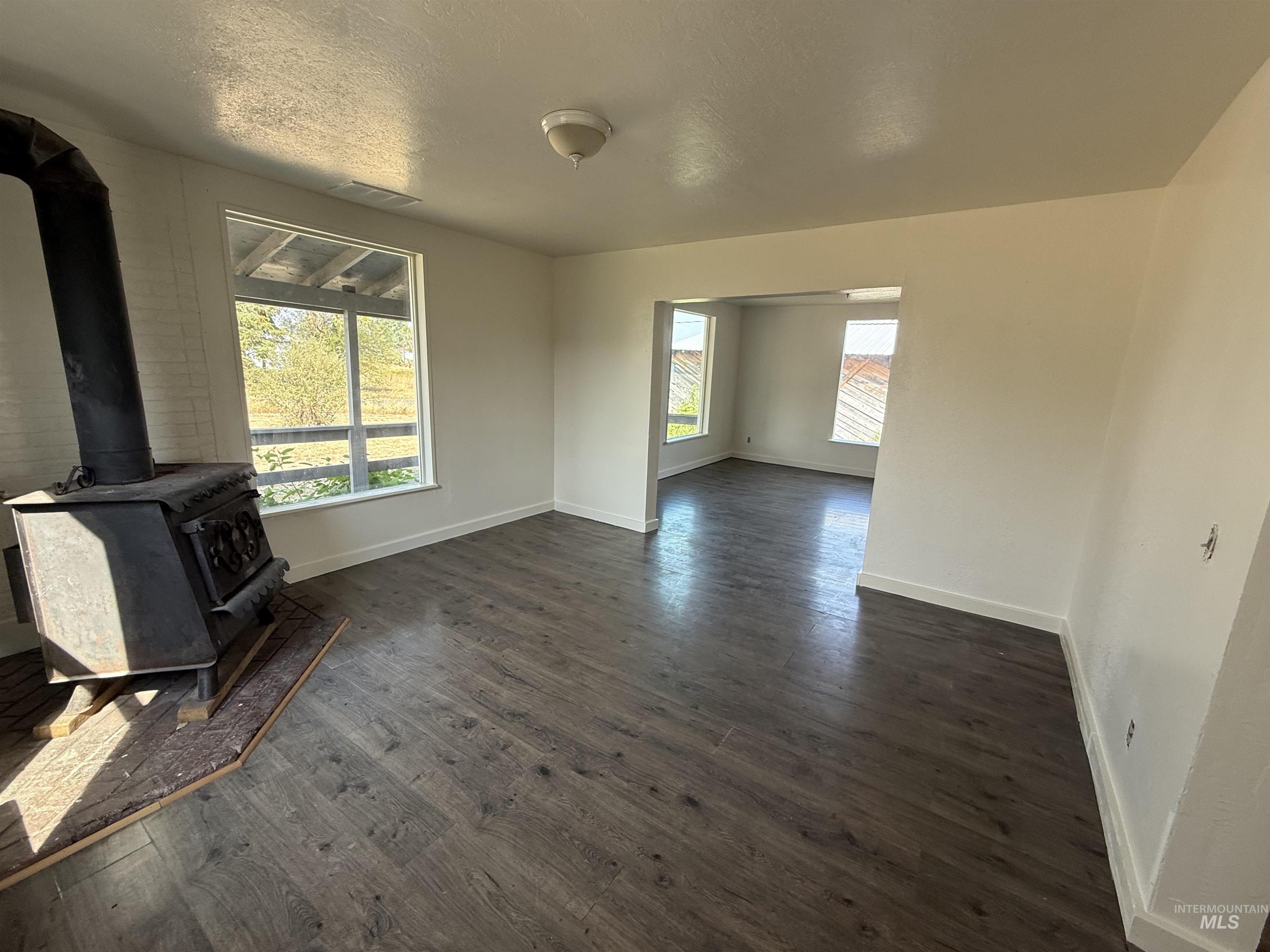 221 Weippe Ave, Weippe, Idaho 83553, 5 Bedrooms, 1 Bathroom, Residential For Sale, Price $185,000,MLS 98959391