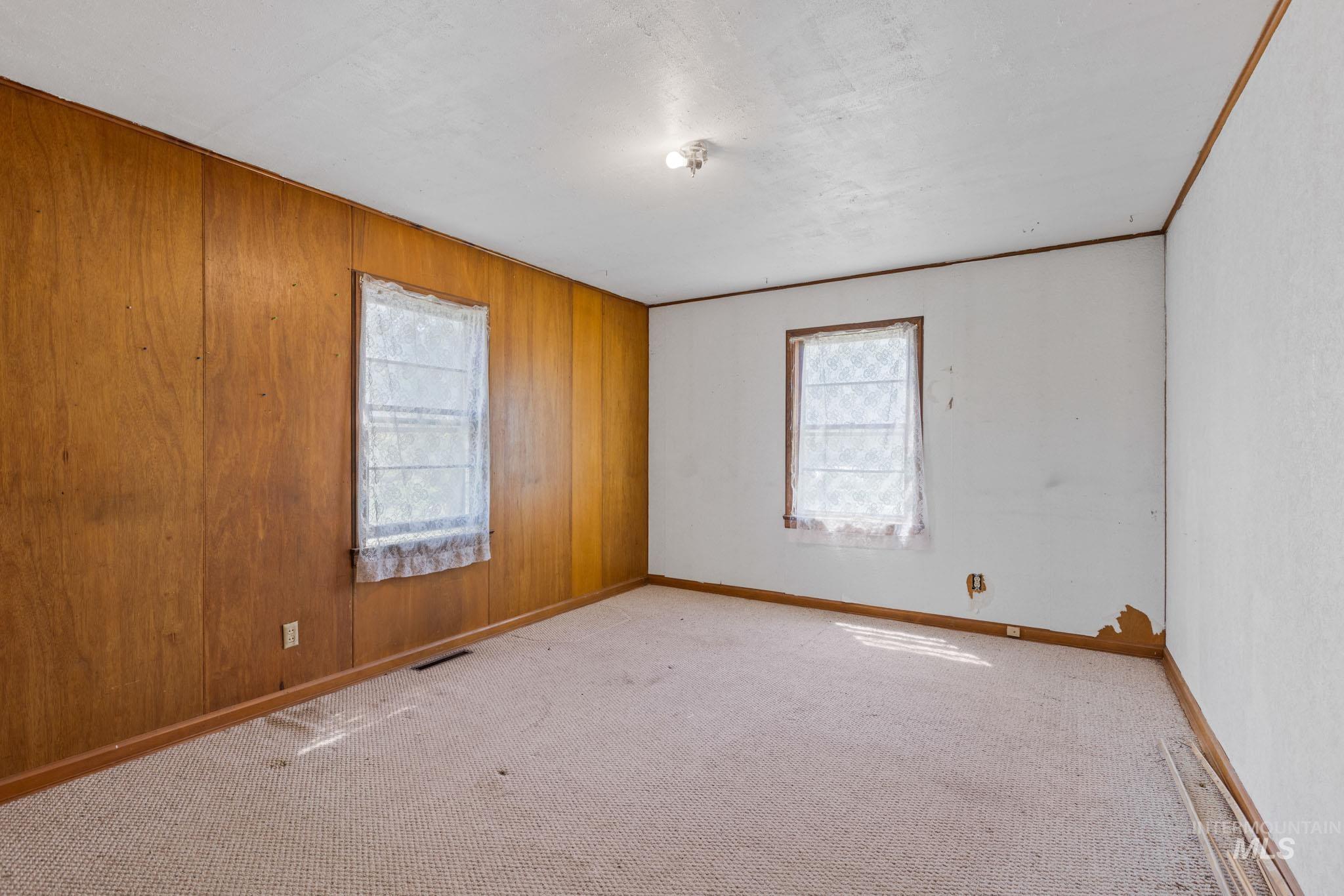 5208 Highway 52, Horseshoe Bend, Idaho 83629, 2 Bedrooms, 1 Bathroom, Farm & Ranch For Sale, Price $799,900,MLS 98959400