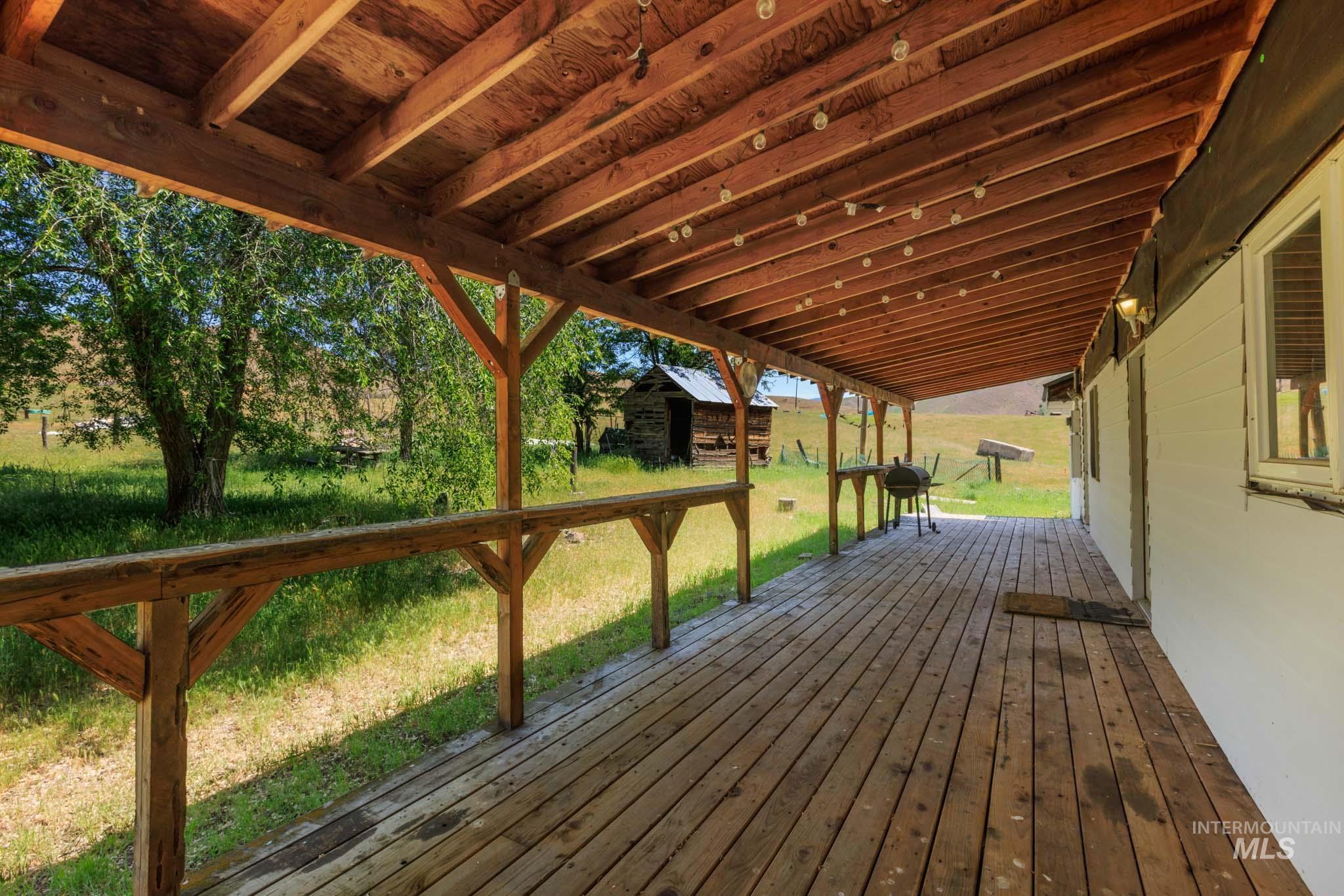 5208 Highway 52, Horseshoe Bend, Idaho 83629, 2 Bedrooms, 1 Bathroom, Farm & Ranch For Sale, Price $799,900,MLS 98959400